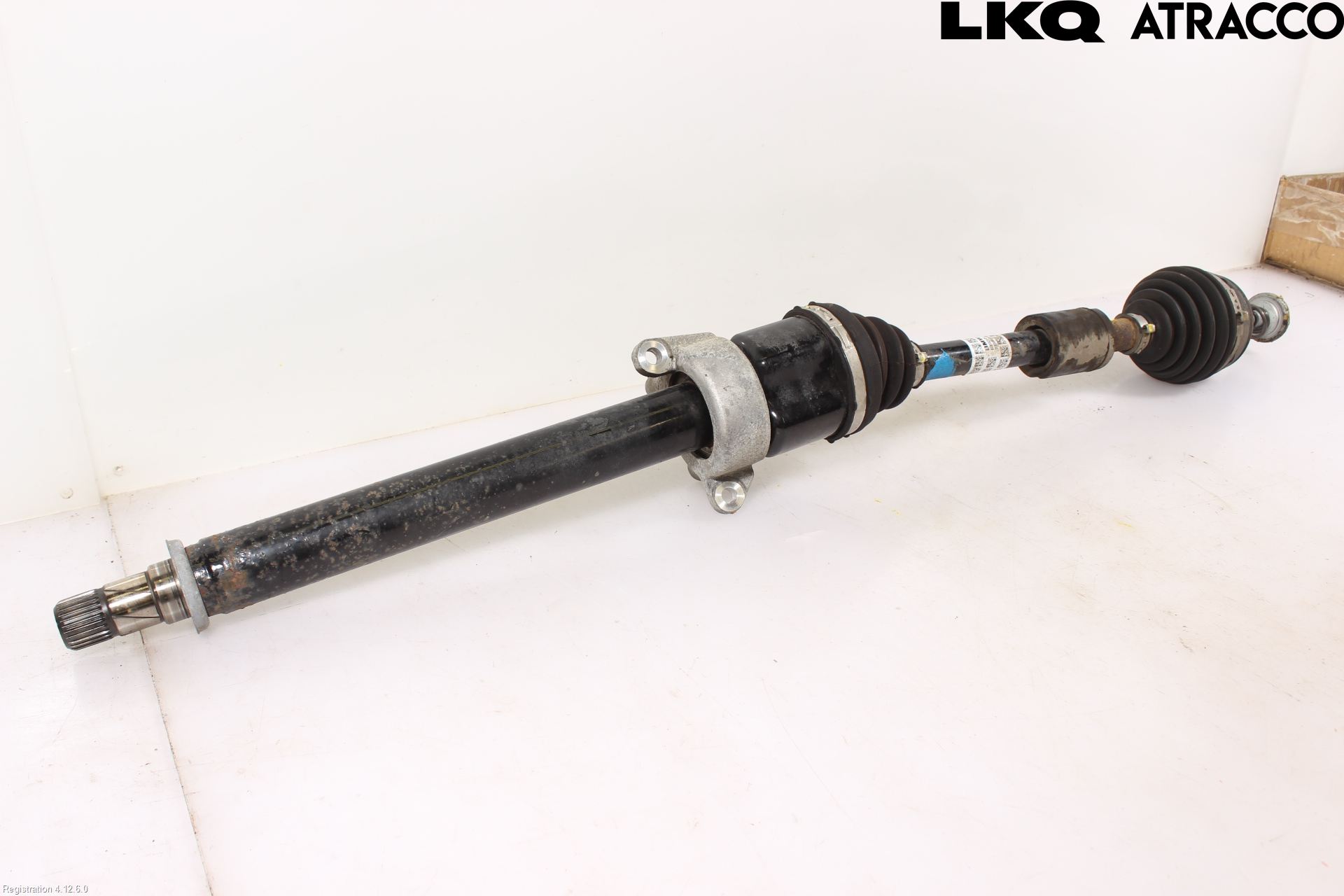 BMW 1 F40 19- Drivaxel Fram Höger