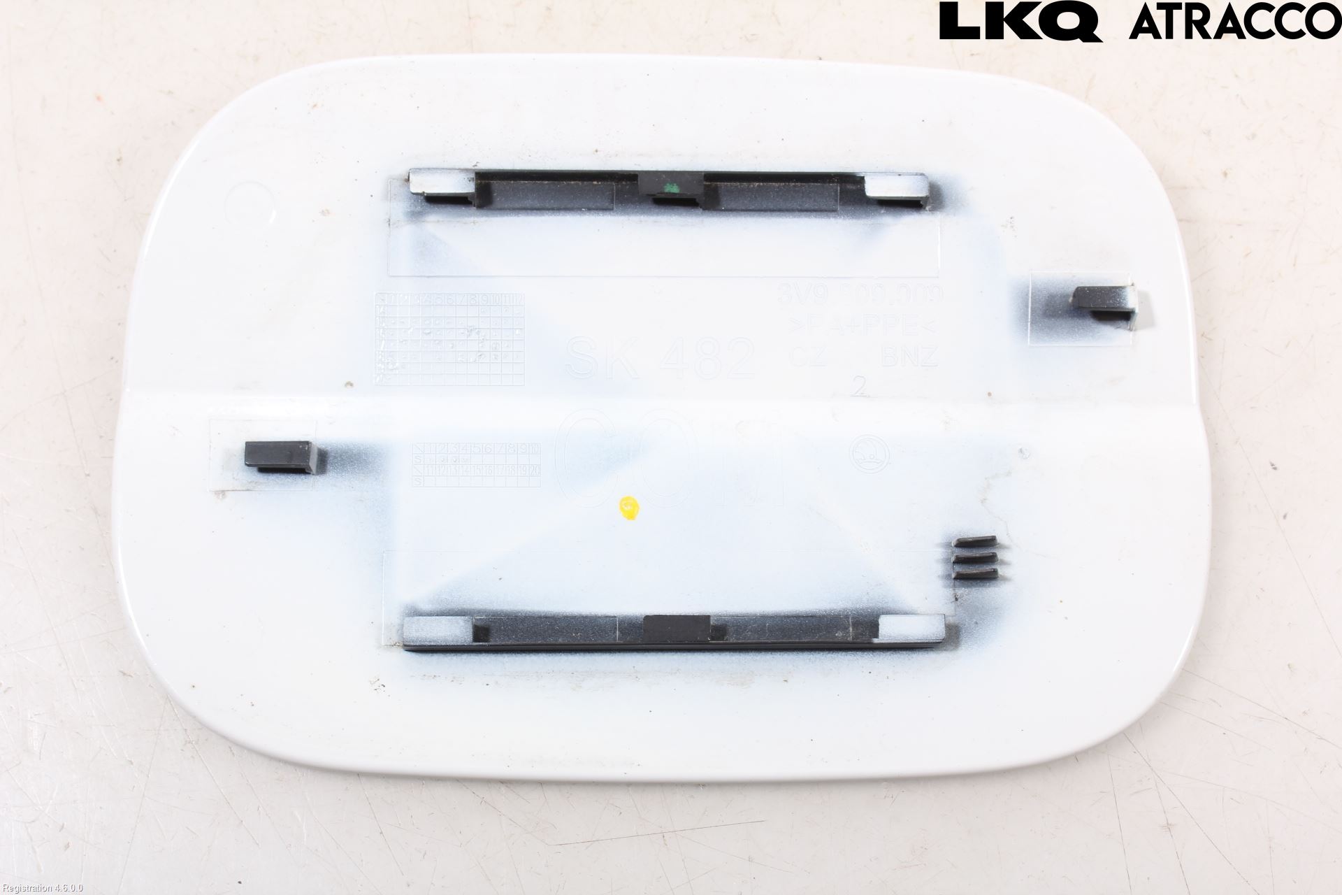 Skoda SUPERB 16-24 Tanklucka