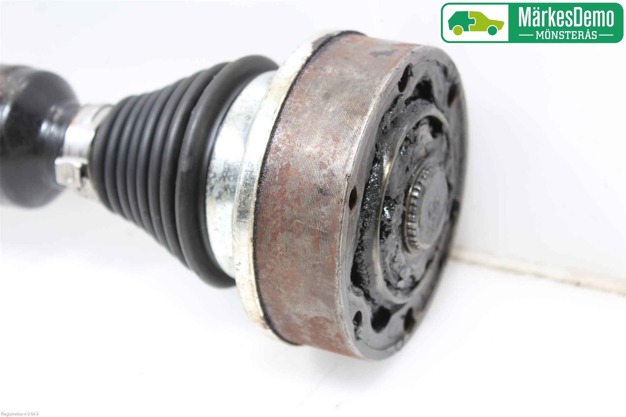 Volkswagen VW SCIROCCO 09-17 Drivaxel Fram Höger