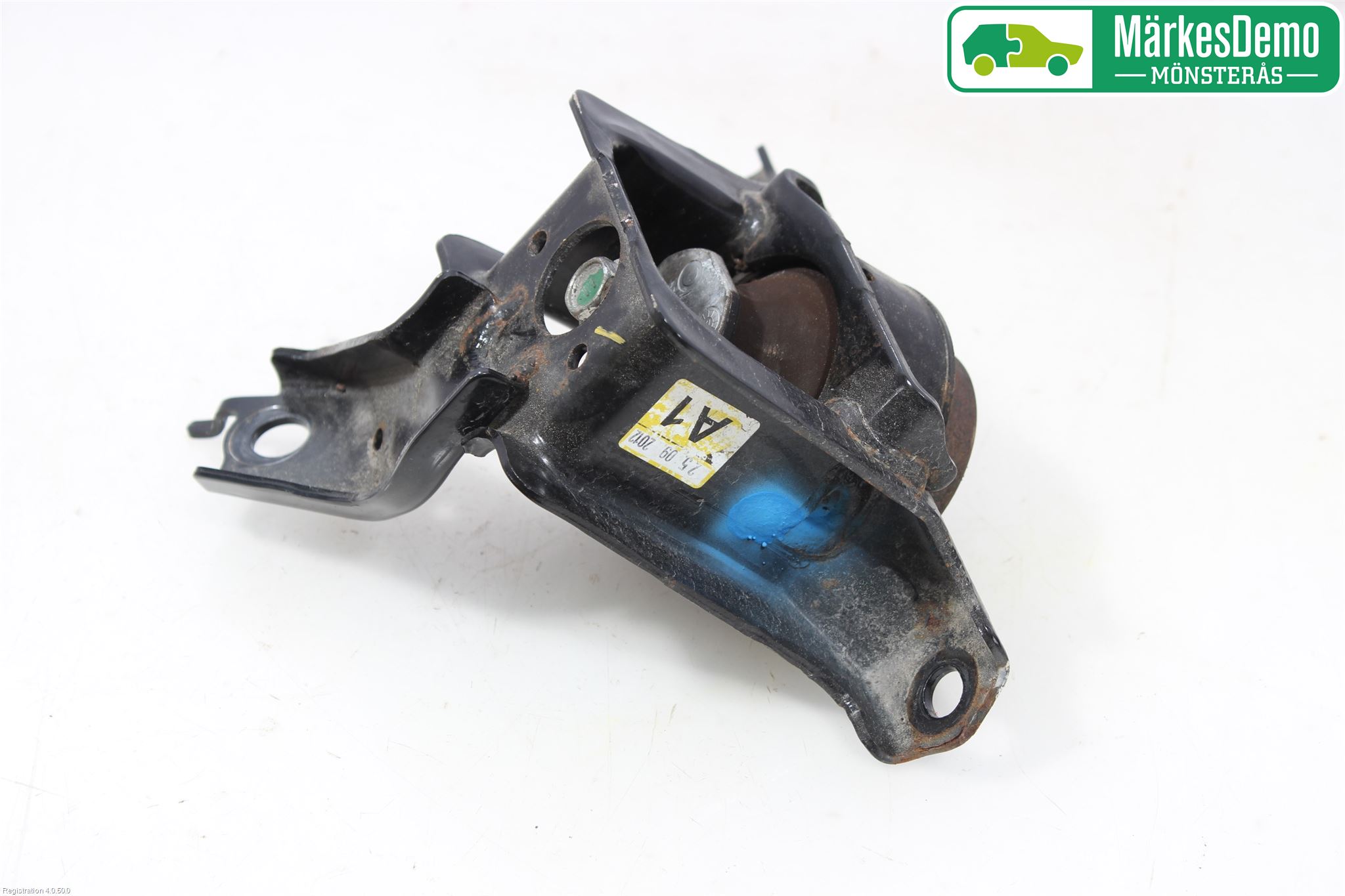 Toyota YARIS XP130 12-14 Motorkudde