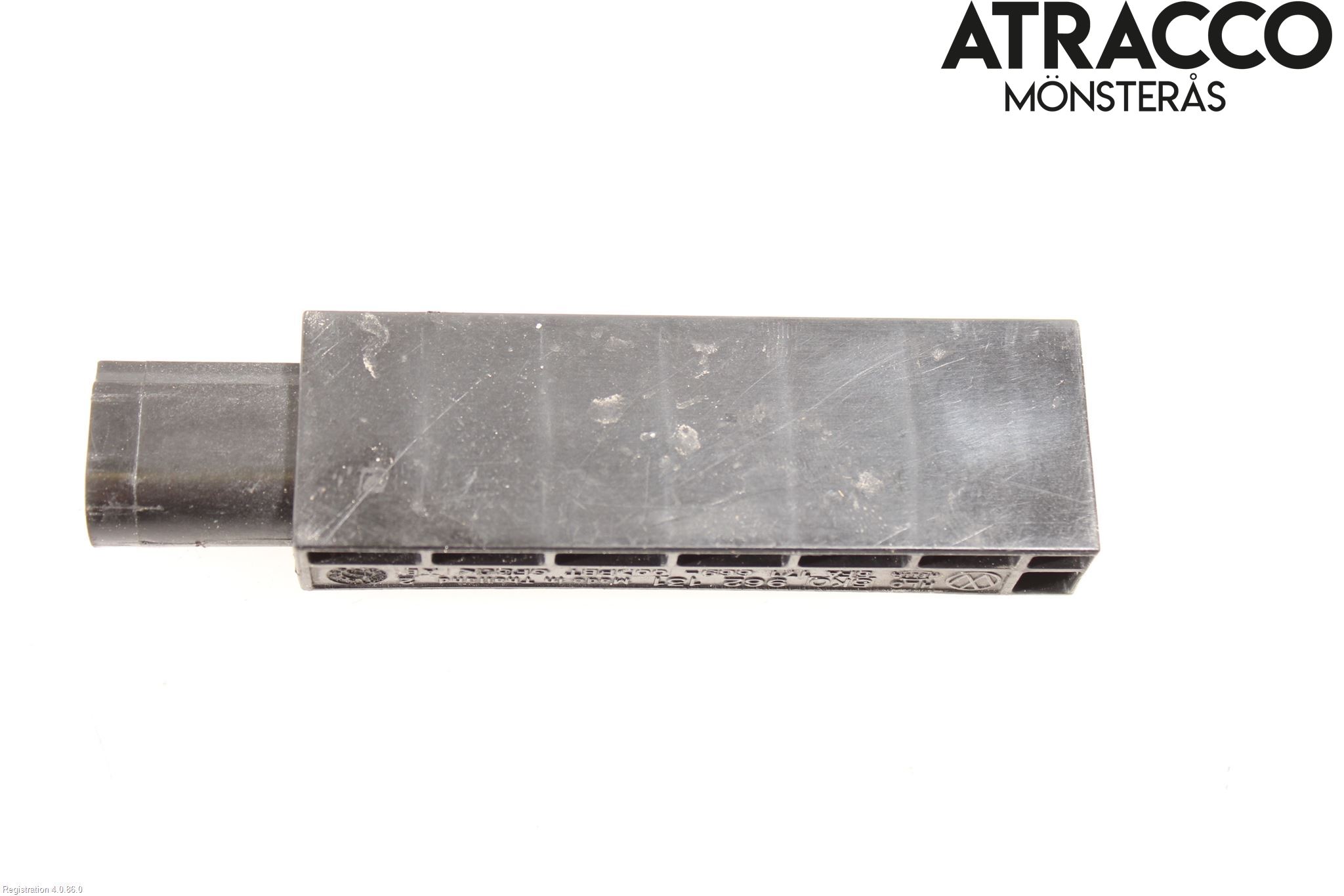 Audi Q3 8U 12-18 Antennförstärkare