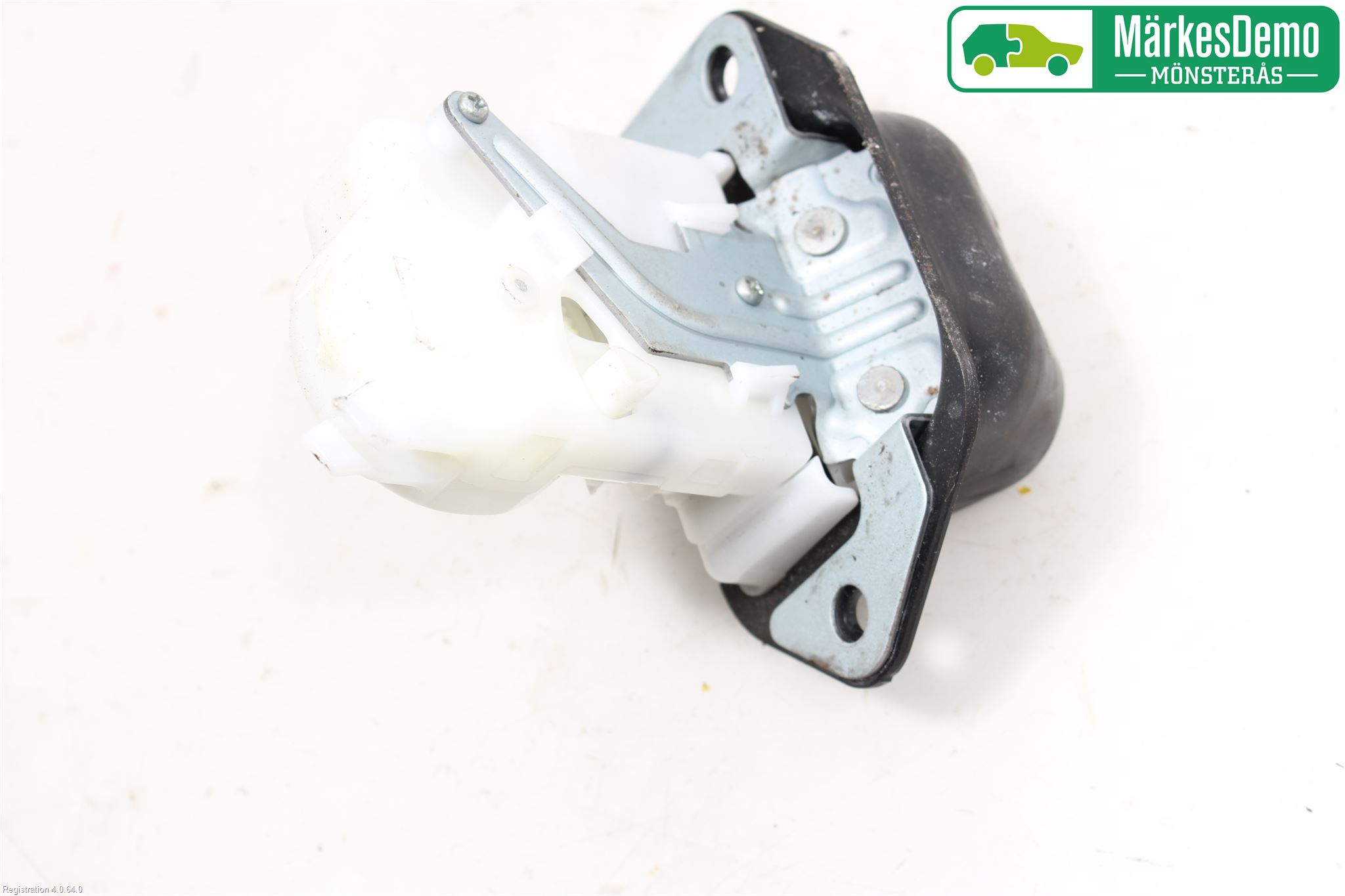 Nissan LEAF 11-17 Låskista Baklucka