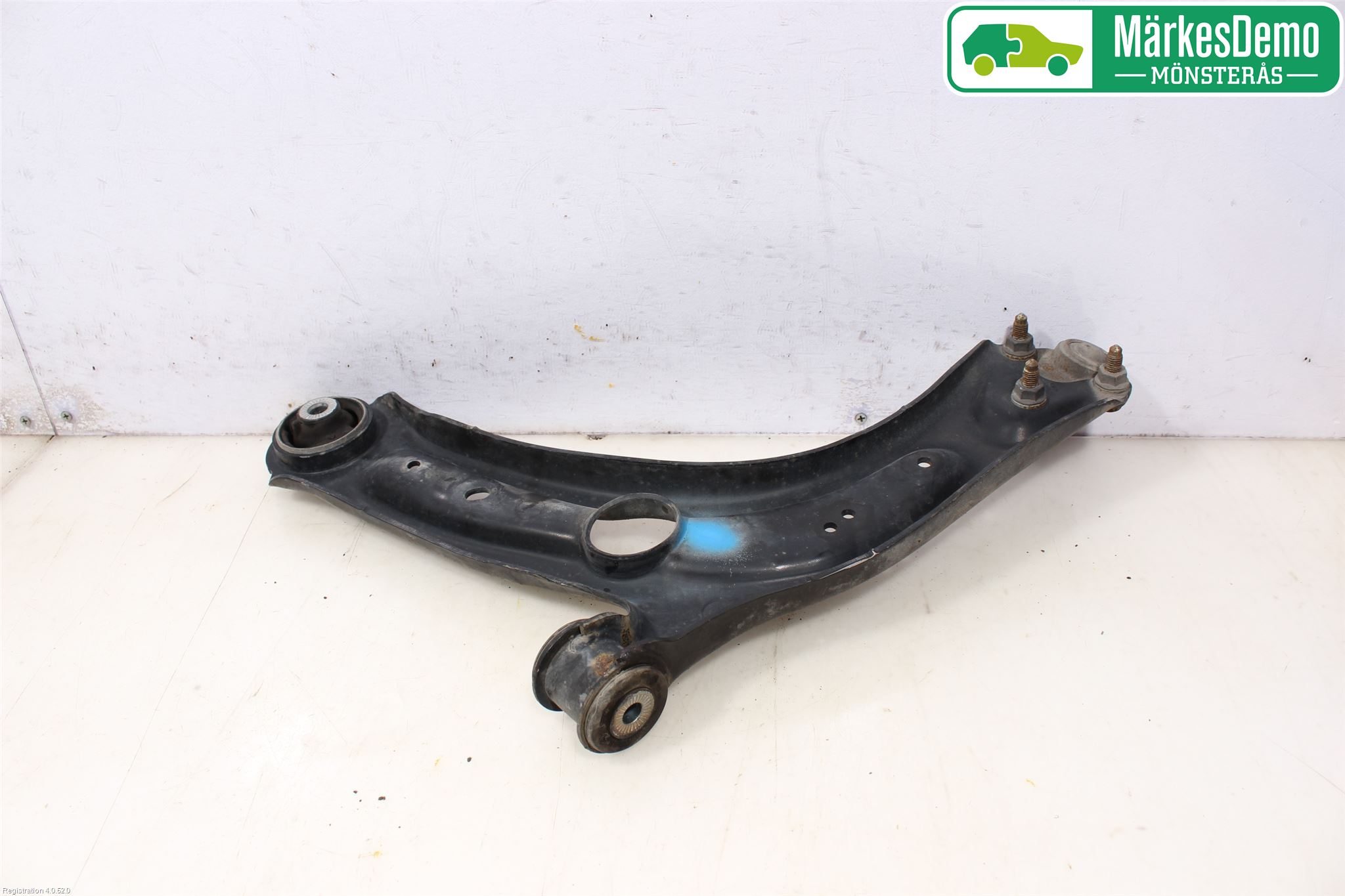 Volkswagen VW PASSAT 15-19 Bärarm Fram Undre Hö