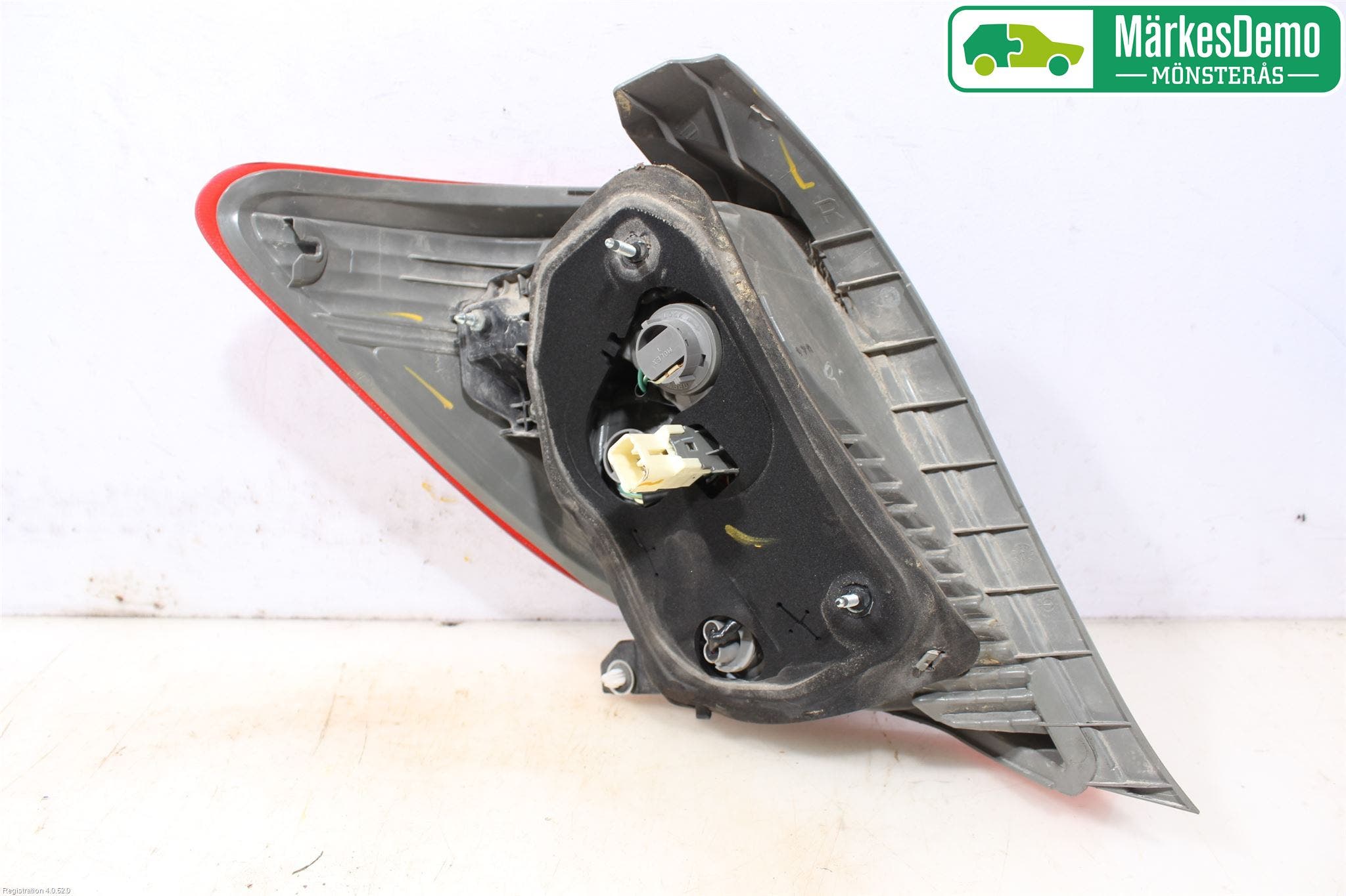 Toyota YARIS XP130 12-14 Bakljus Höger