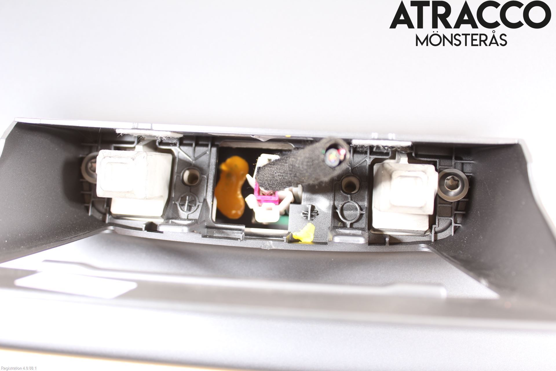 Tesla MODEL Y 21- Multifunktionsdisplay