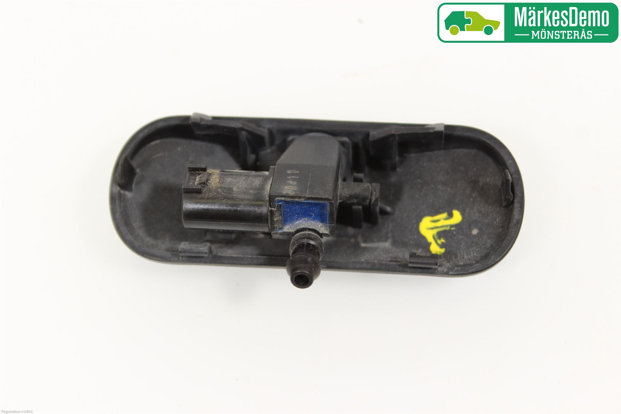 Volkswagen VW PASSAT 11-14 Spolarmunstycke Rutor