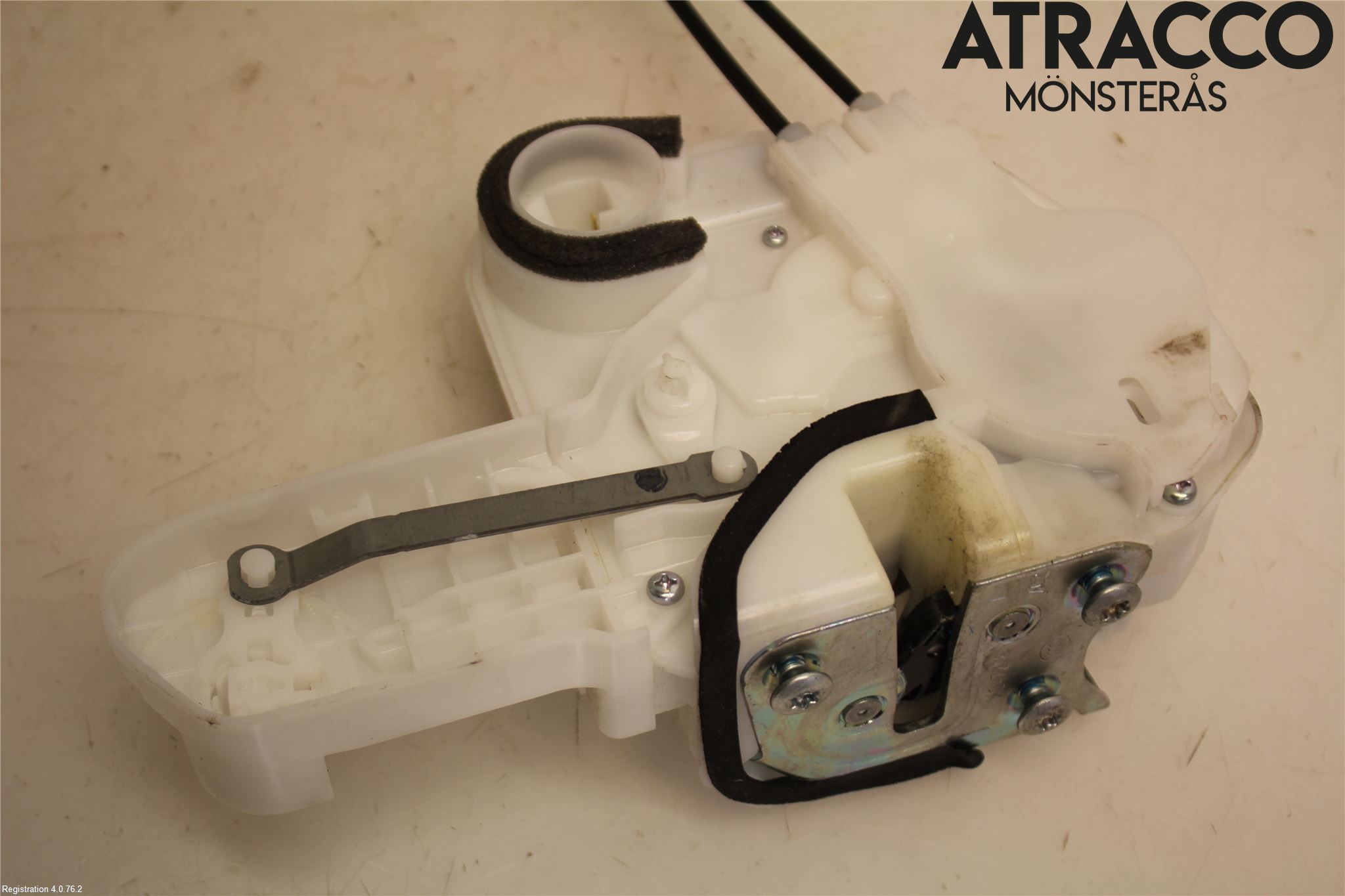 Mitsubishi ECLIPS CROSS Låskista-Dörrlås