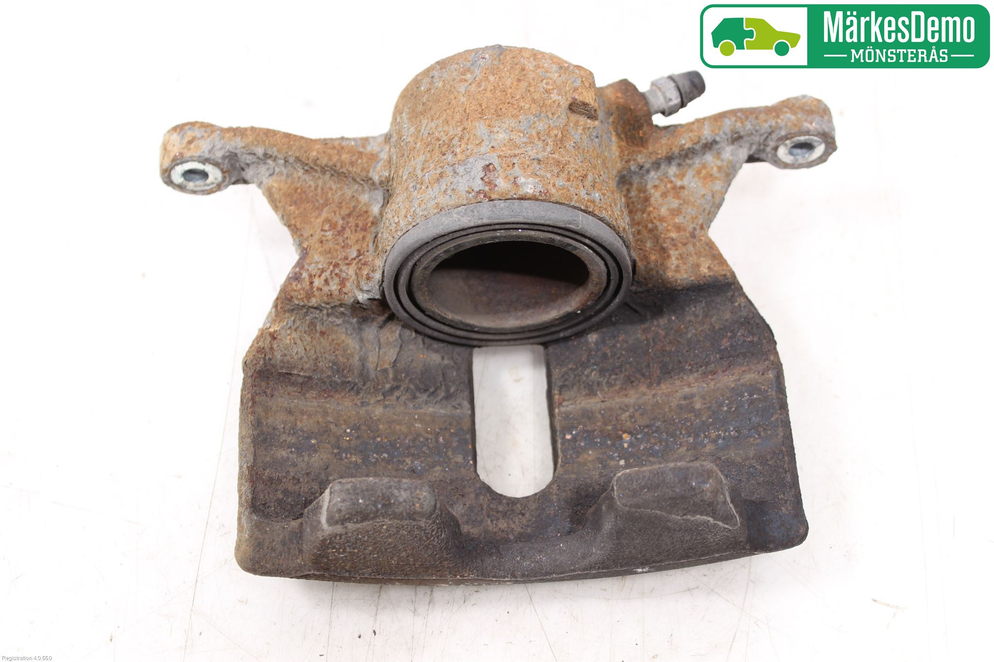 Volkswagen VW PASSAT 15-19 Bromsok Fram Höger