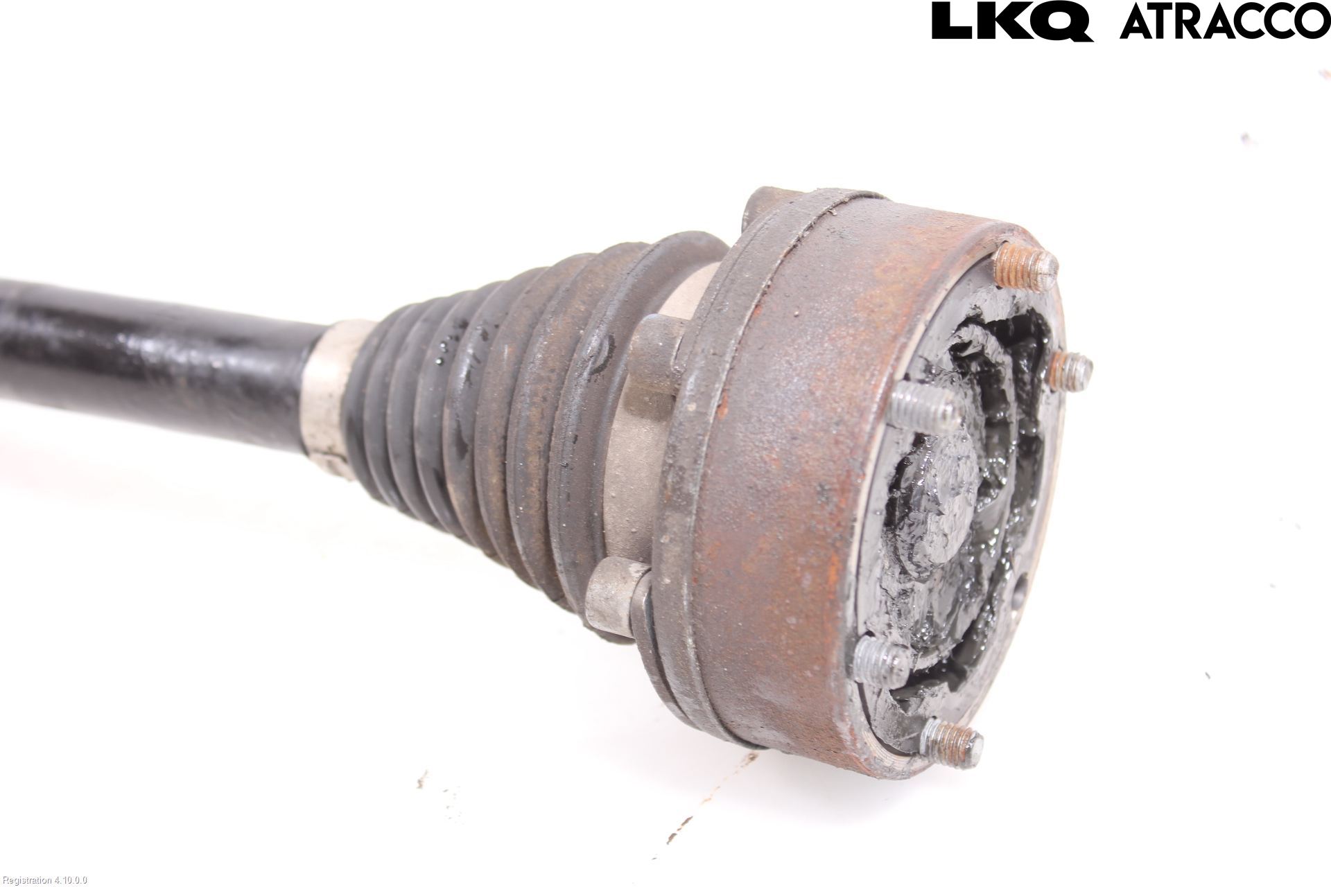 Audi Q3 F3 19- Drivaxel Fram Höger