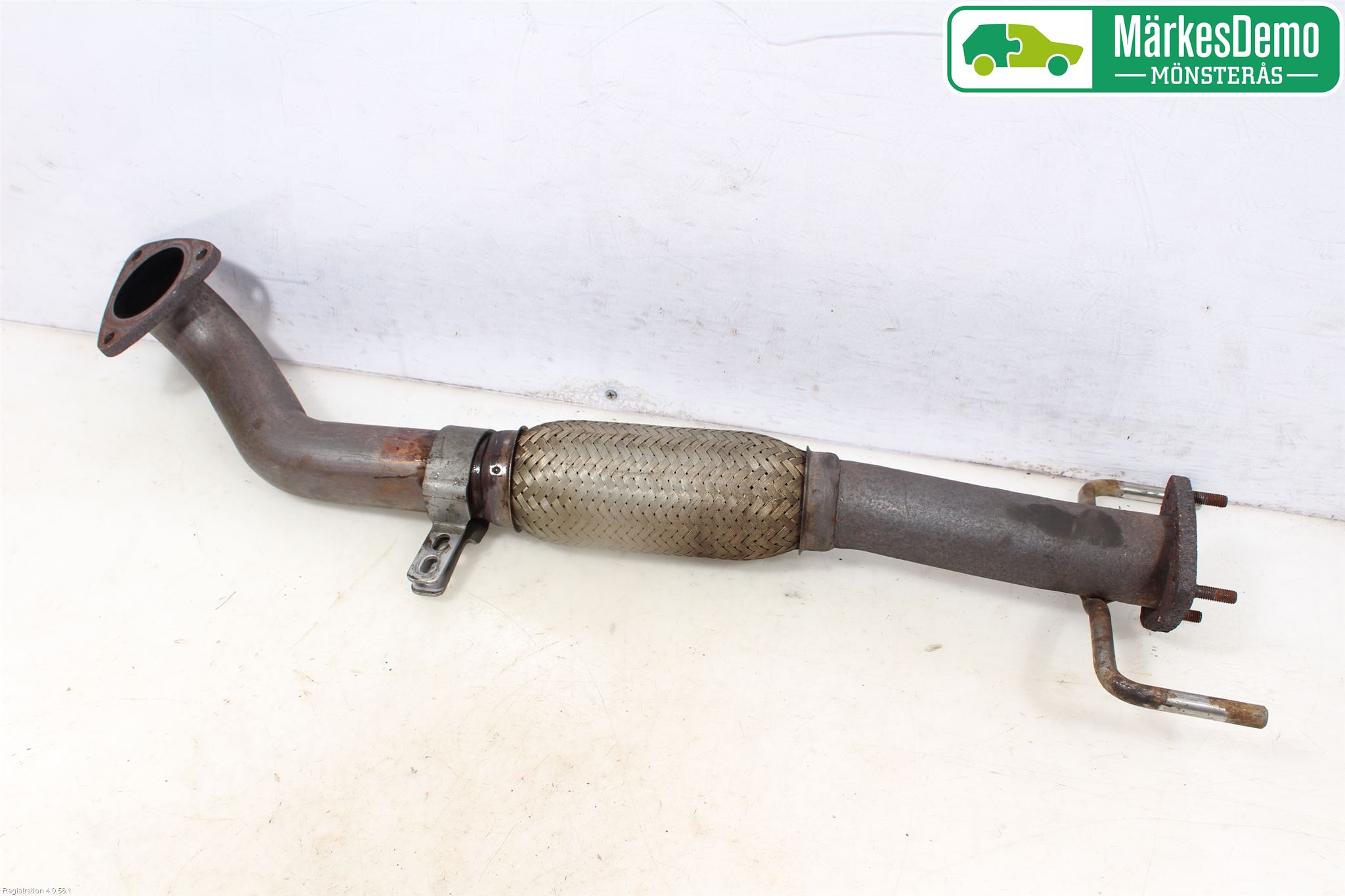 Saab 9-5     06-10 Avgas Främre Rör