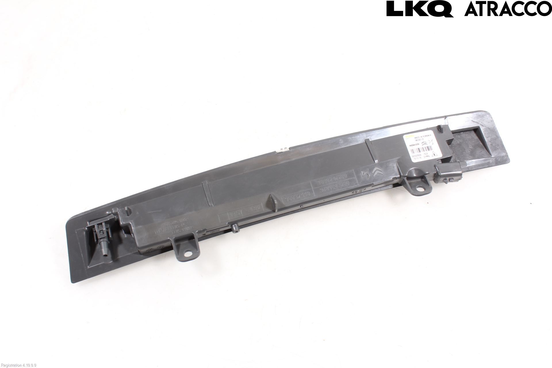 Opel CORSA F, CORSA-E 20- Bromsljus Bakruta