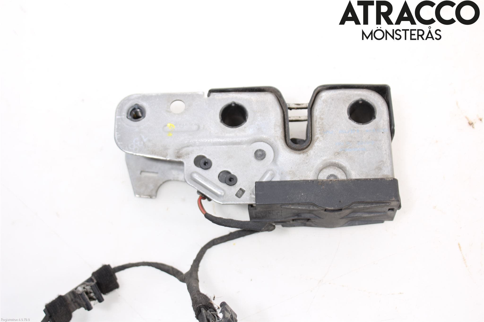 Volkswagen VW PASSAT 11-14 Huvlås