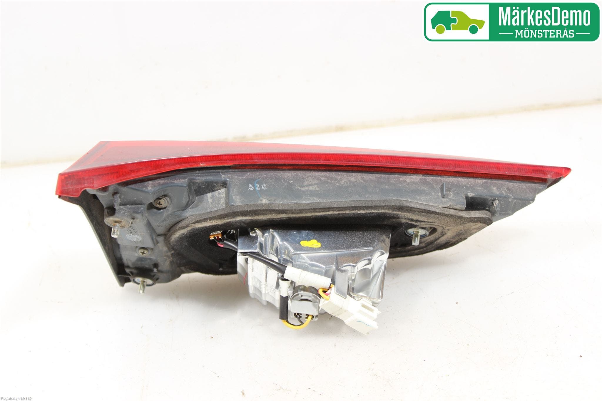 Toyota AURIS 13-19 Bakljus Lucka Hö