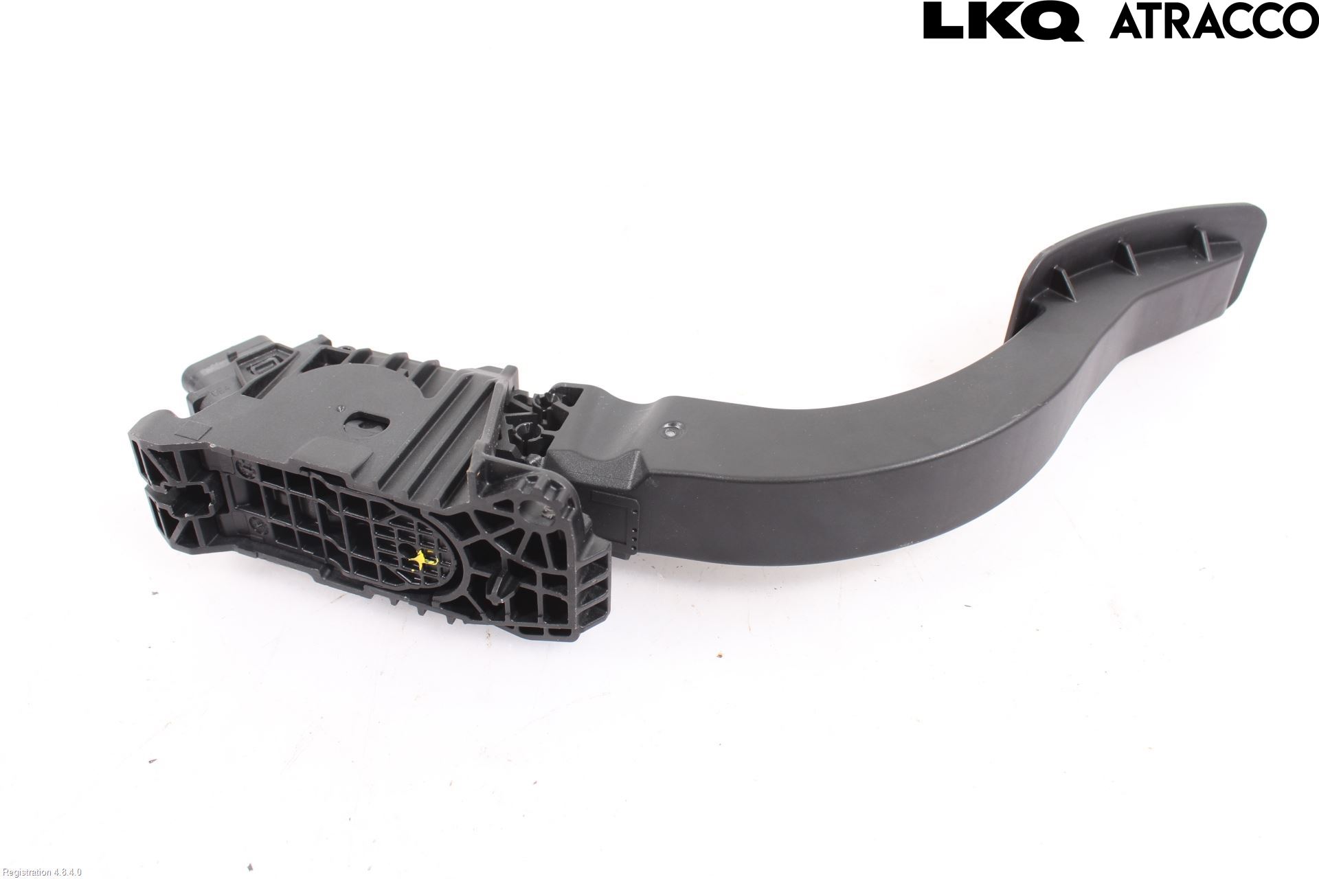 Tesla MODEL Y 21- Gaspedal