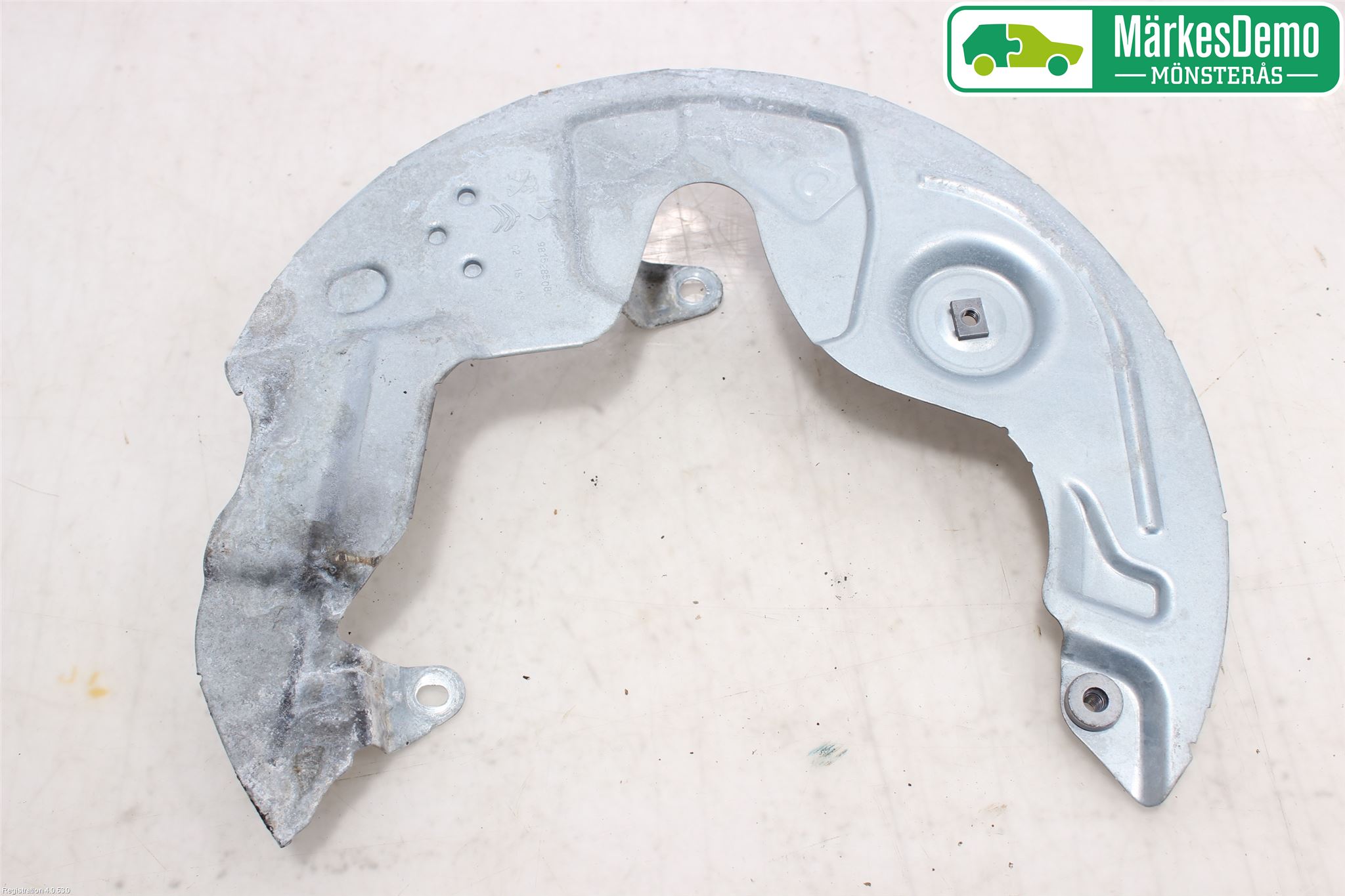 Peugeot 308 14-21 Bromssköld Fram