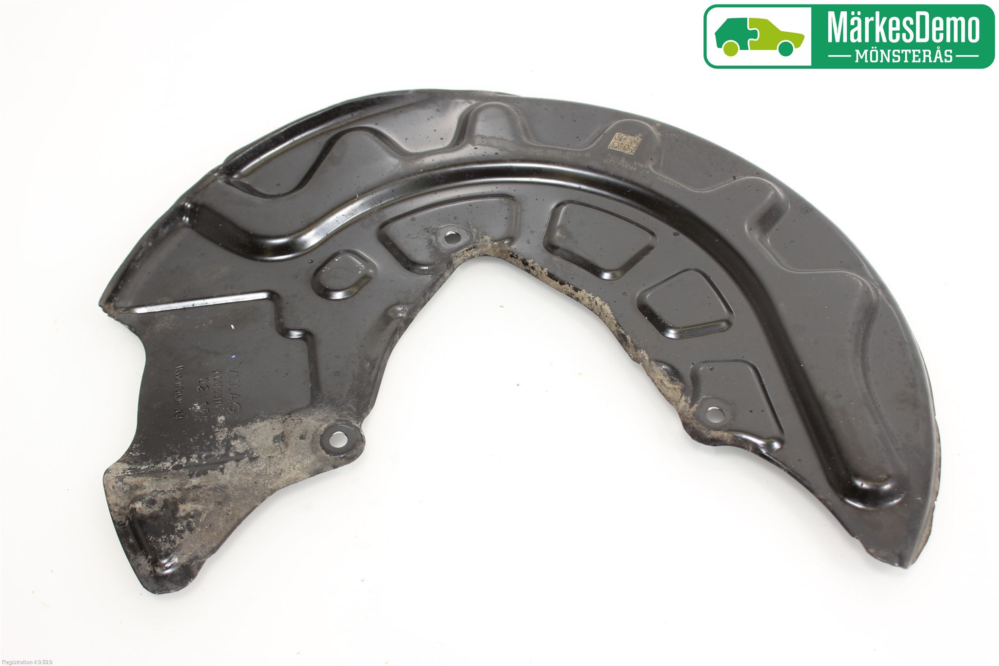 Volkswagen VW PASSAT 15-19 Bromssköld Fram