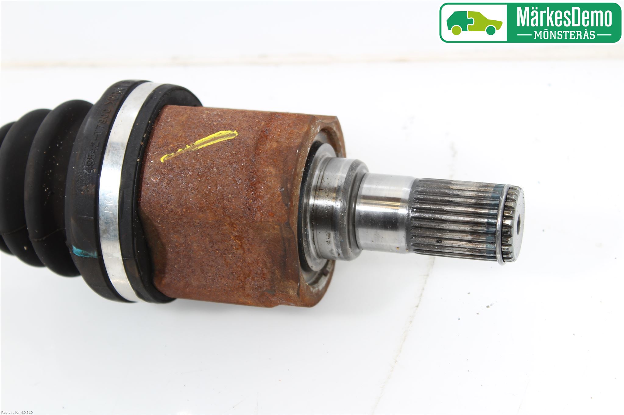 Kia RIO 12-16 Drivaxel Fram Vänster