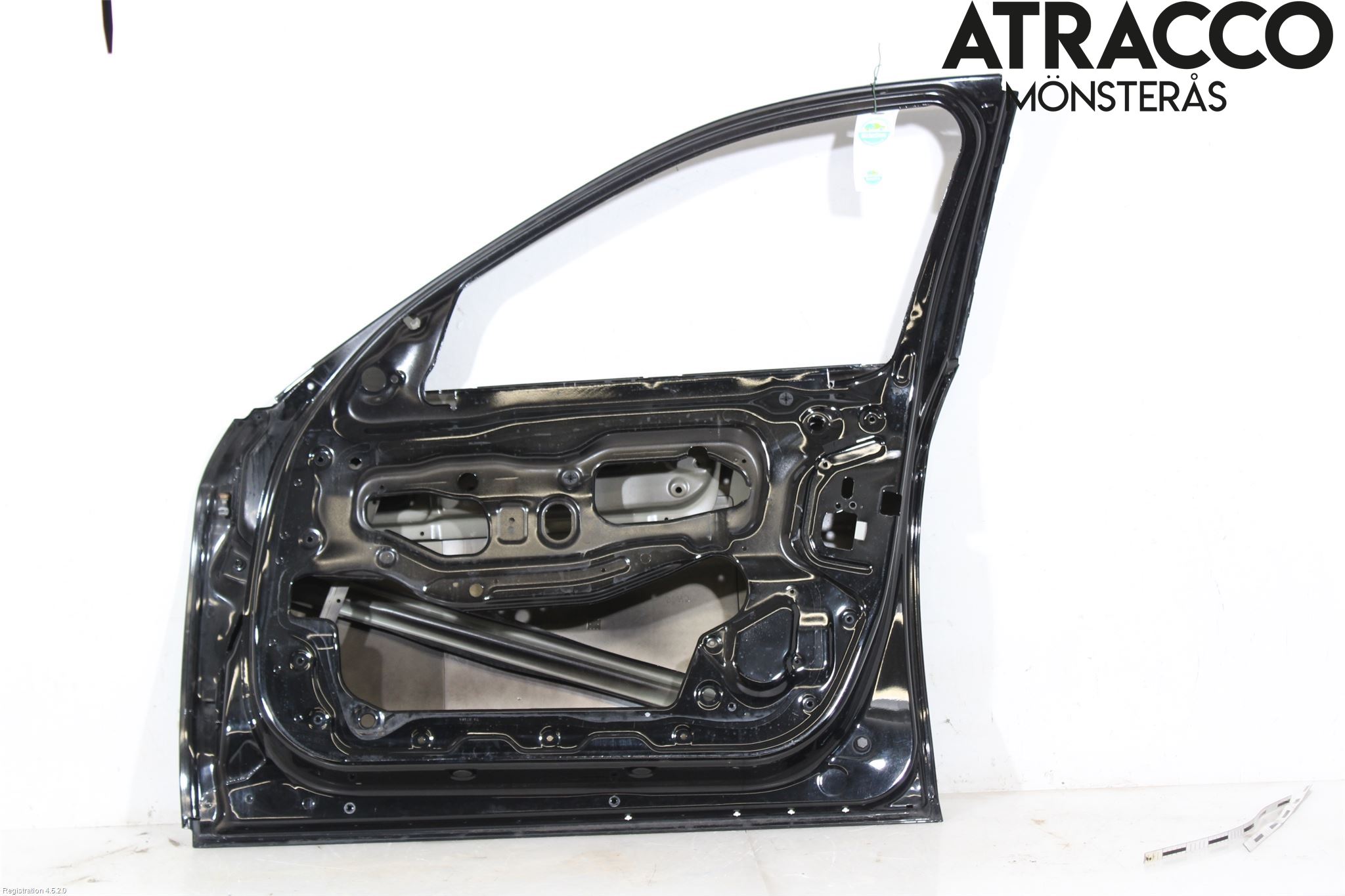 BMW 5 F10/F11/F18 09-17 Dörr Fram Höger