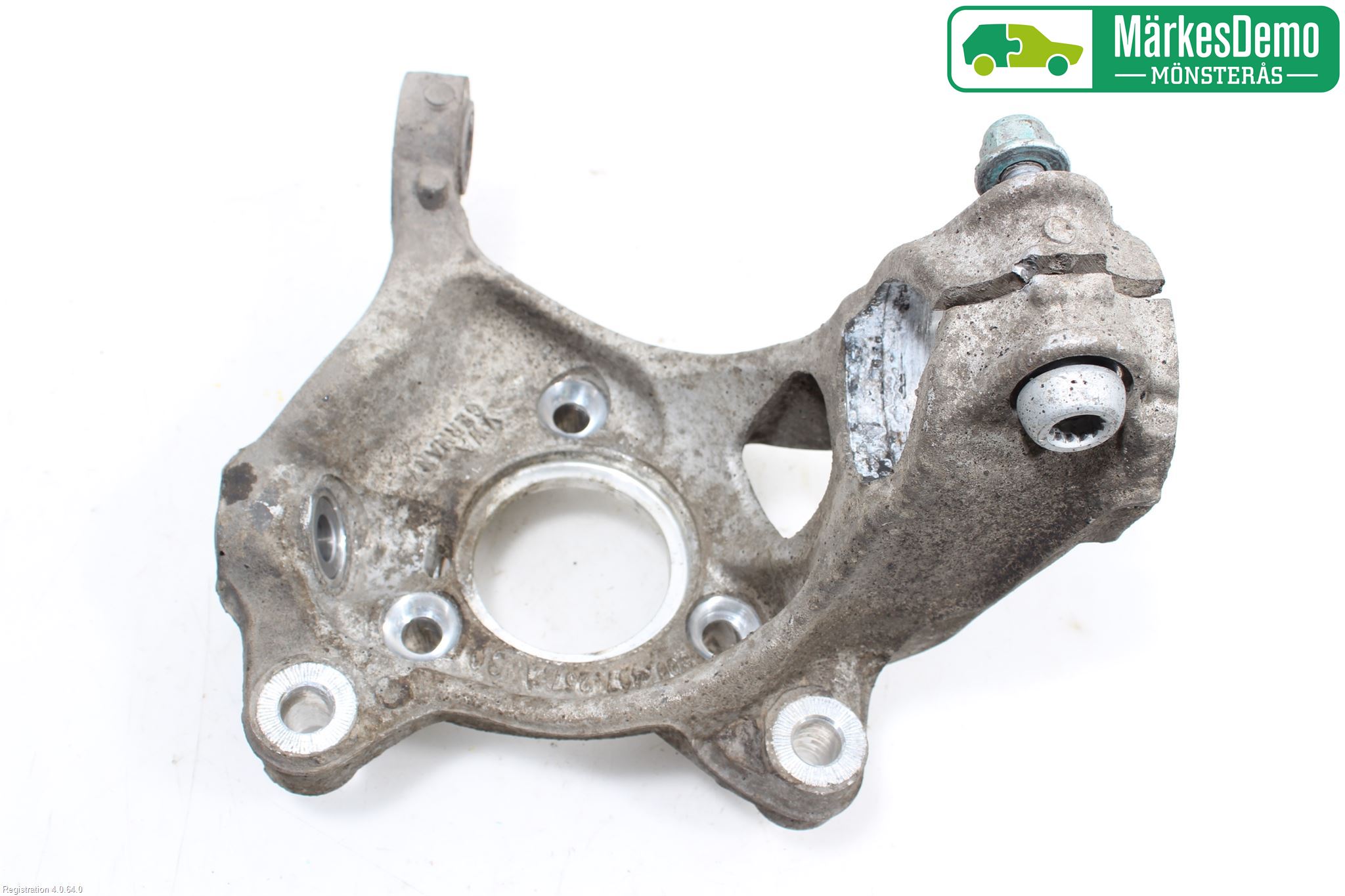 Skoda SUPERB 16-24 Styrspindel Lagerhus Vä