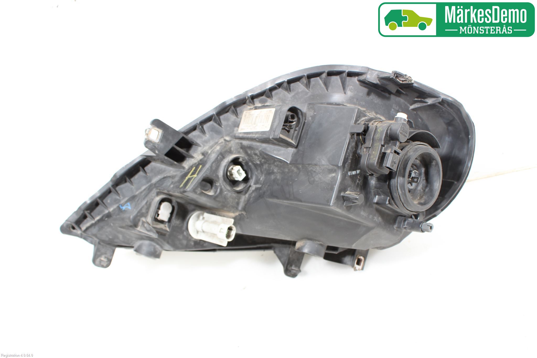 Renault TRAFIC   02-14 Strålkastare Höger