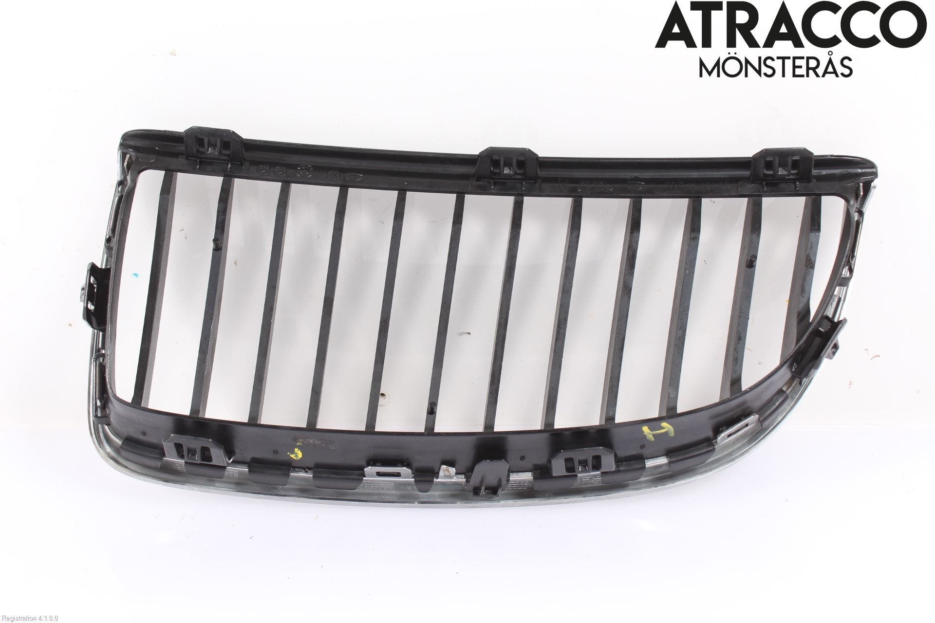 BMW 3 E90/91 SED/TOU 05-12 Grilldel Höger