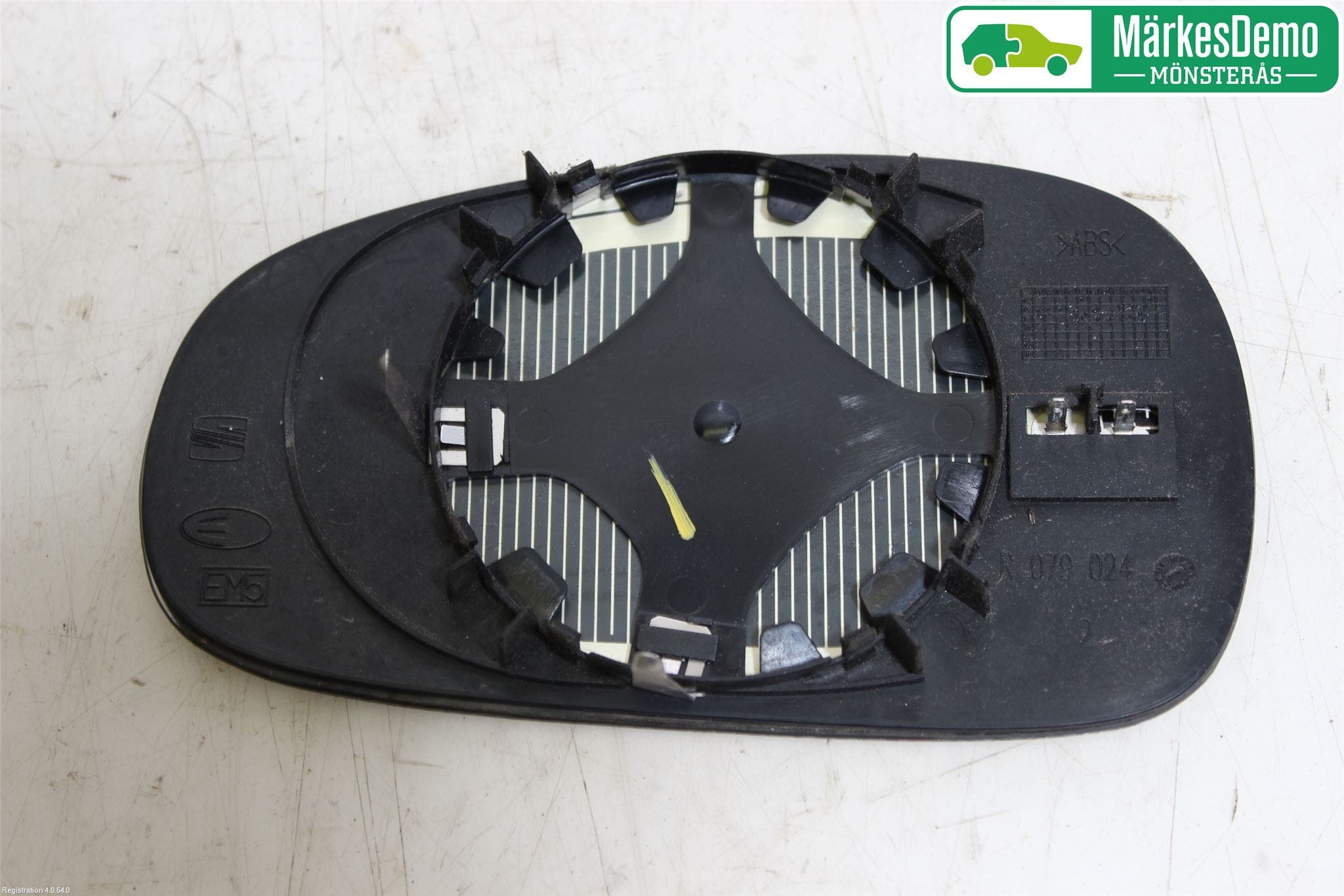 Seat LEON 06-12 Spegelglas Hö