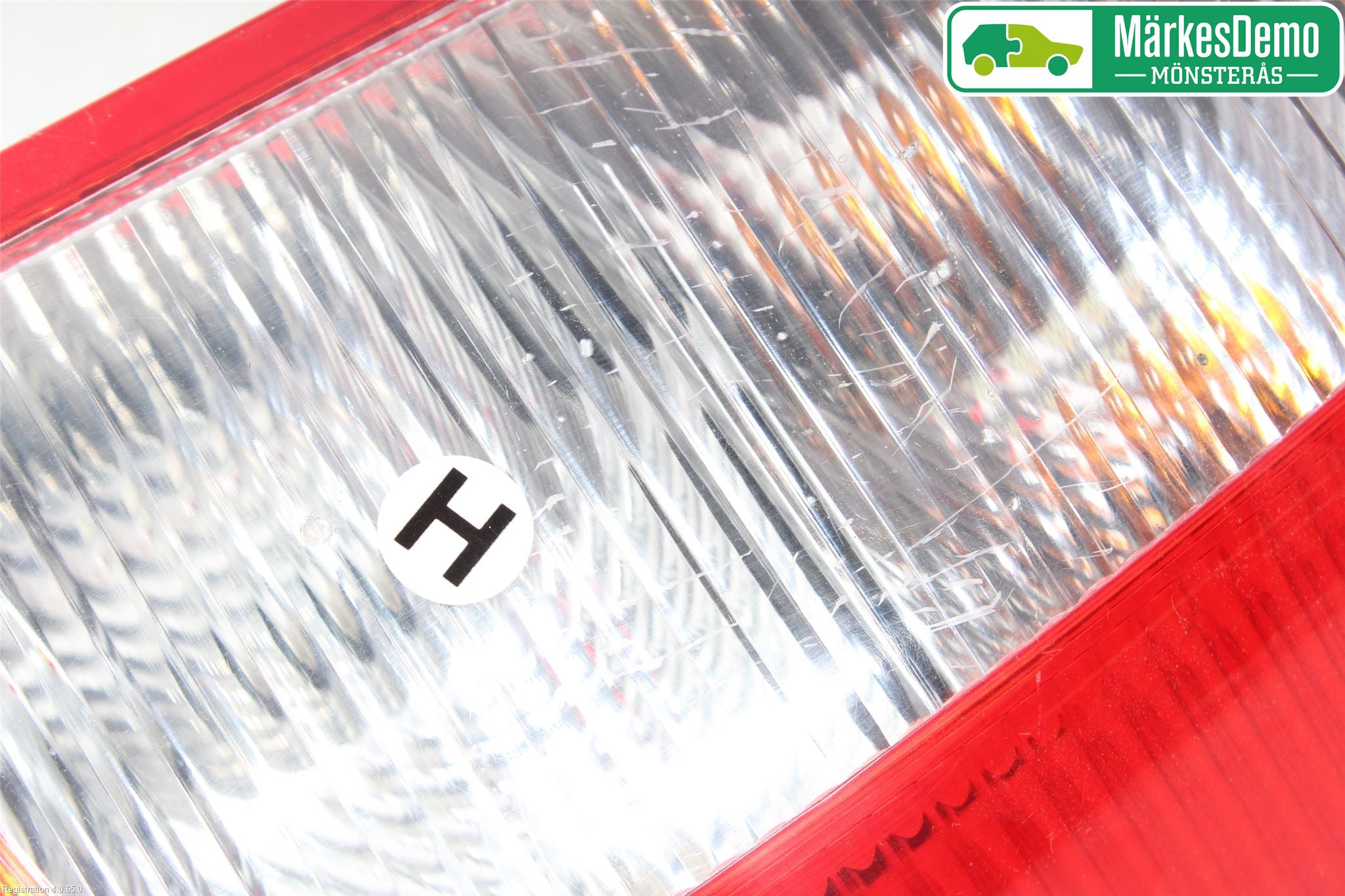 Mitsubishi COLT   04-08 Bakljus Höger