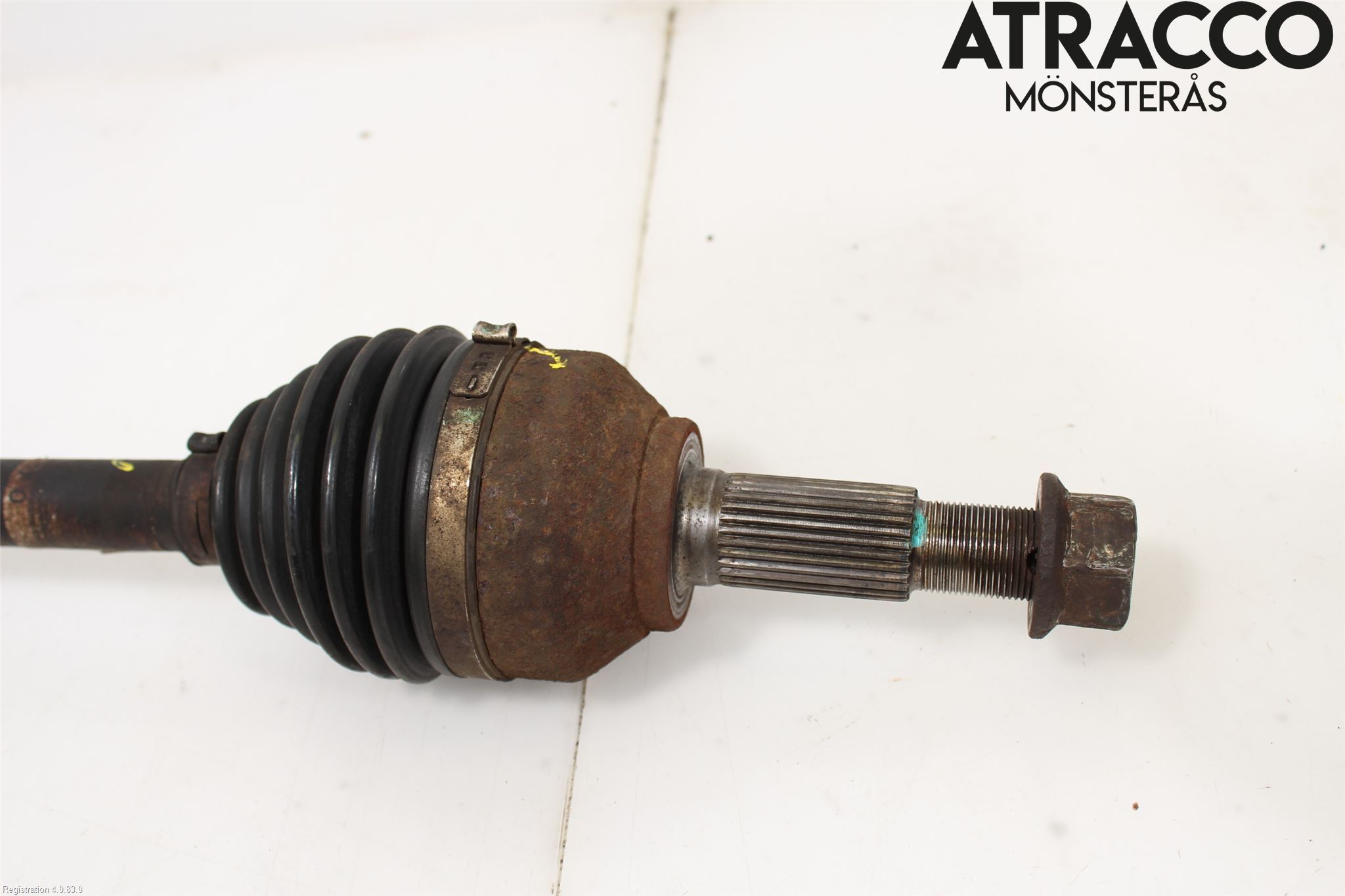Nissan QASHQAI   07-10 Drivaxel Fram Vänster