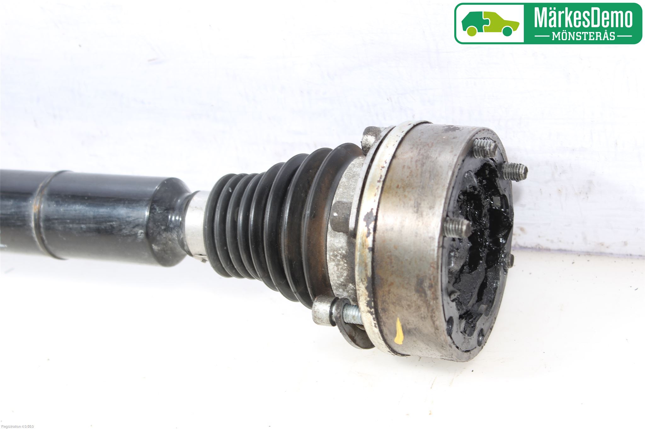 Audi A3/S3 05-13 Drivaxel Fram Höger