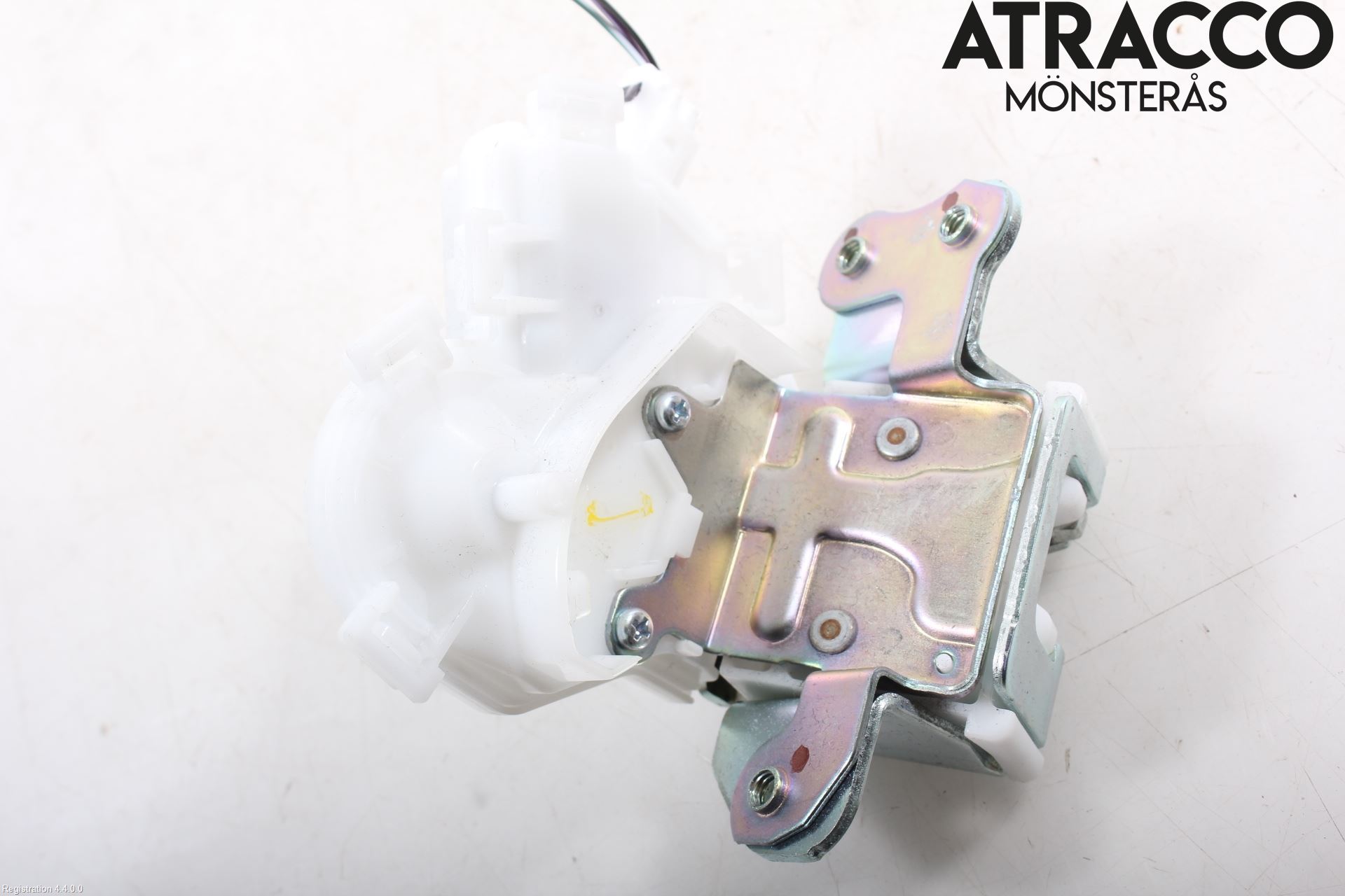 Mitsubishi ECLIPS CROSS Låskista Baklucka