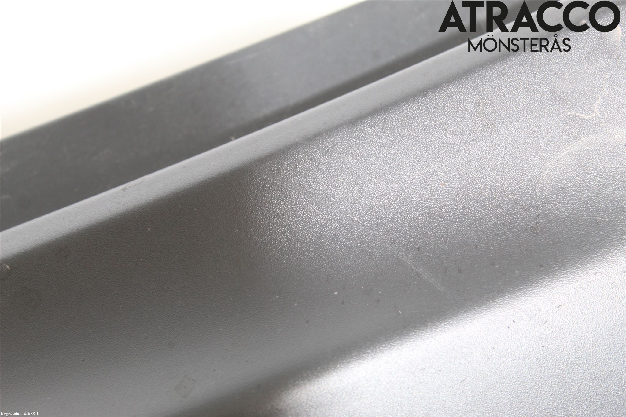 Suzuki VITARA 15- Sidokjol Vä