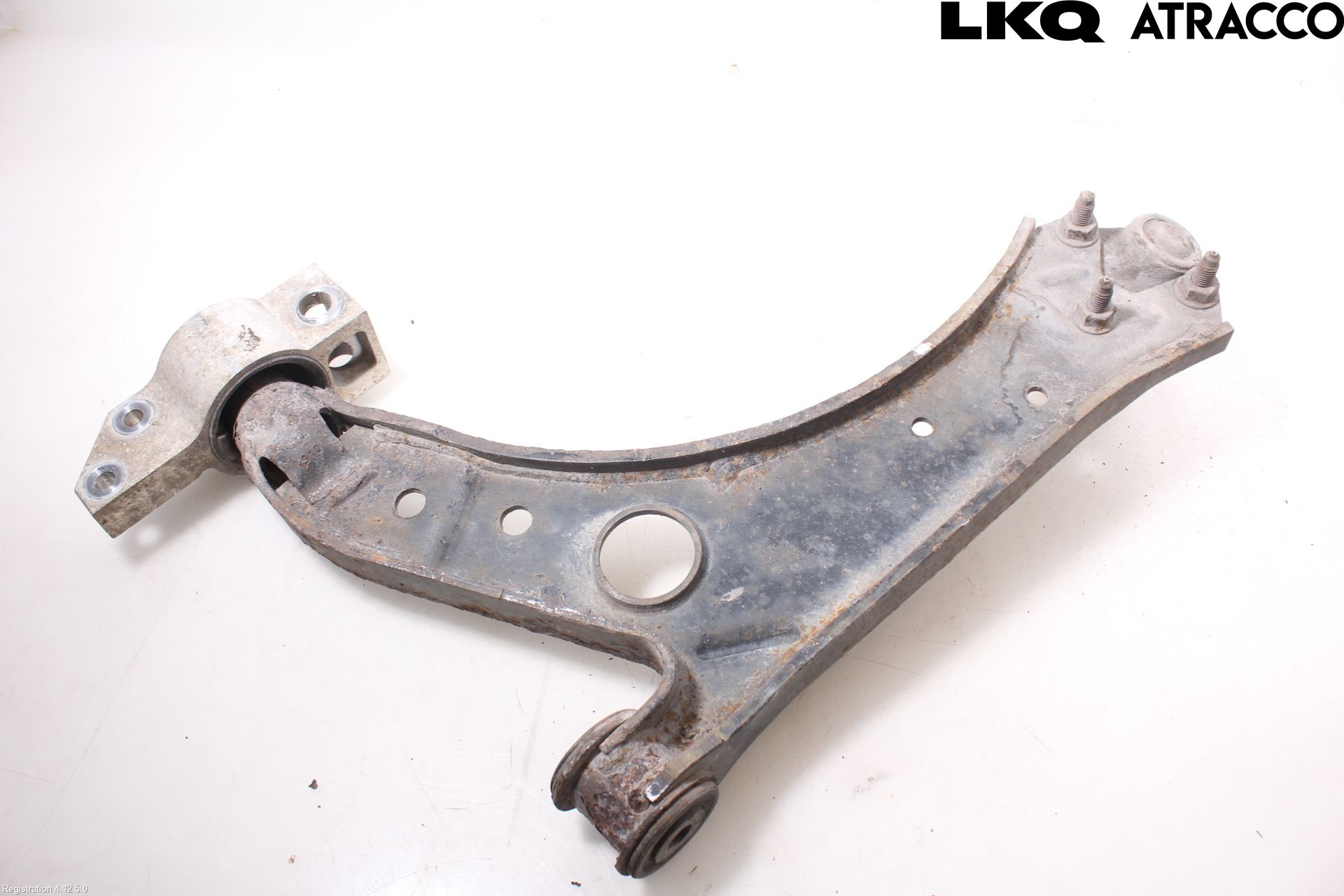 Volkswagen VW GOLF VI 09-13 Bärarm Fram Undre Hö