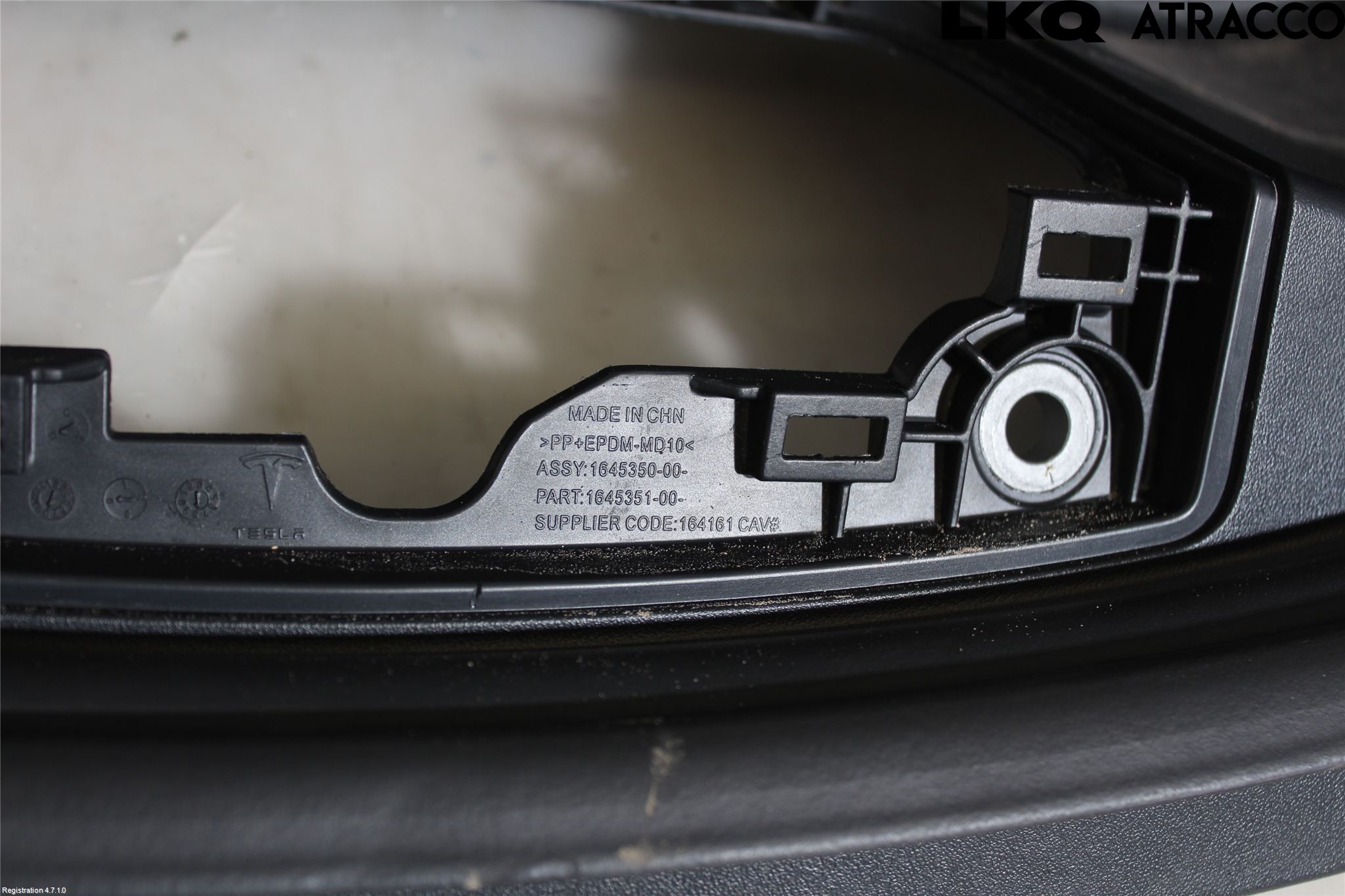 Tesla MODEL 3 17- Bagage Golv