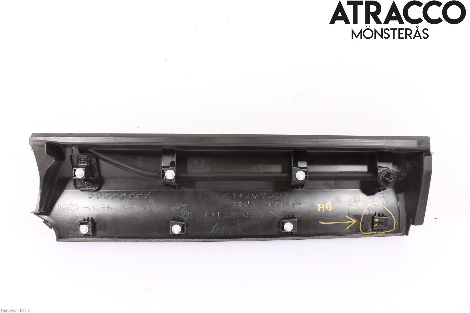 Mitsubishi ECLIPS CROSS Dörr Dekorlist Bak Hö