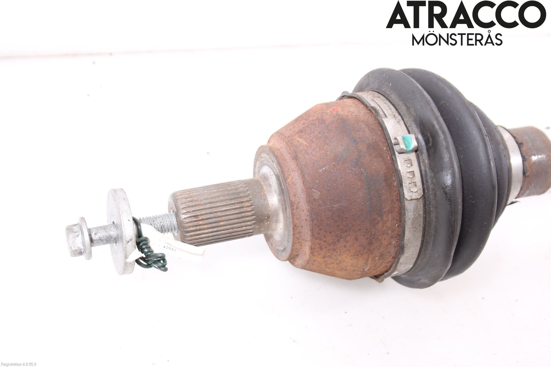 Ford FOCUS     04-07 Drivaxel Fram Höger