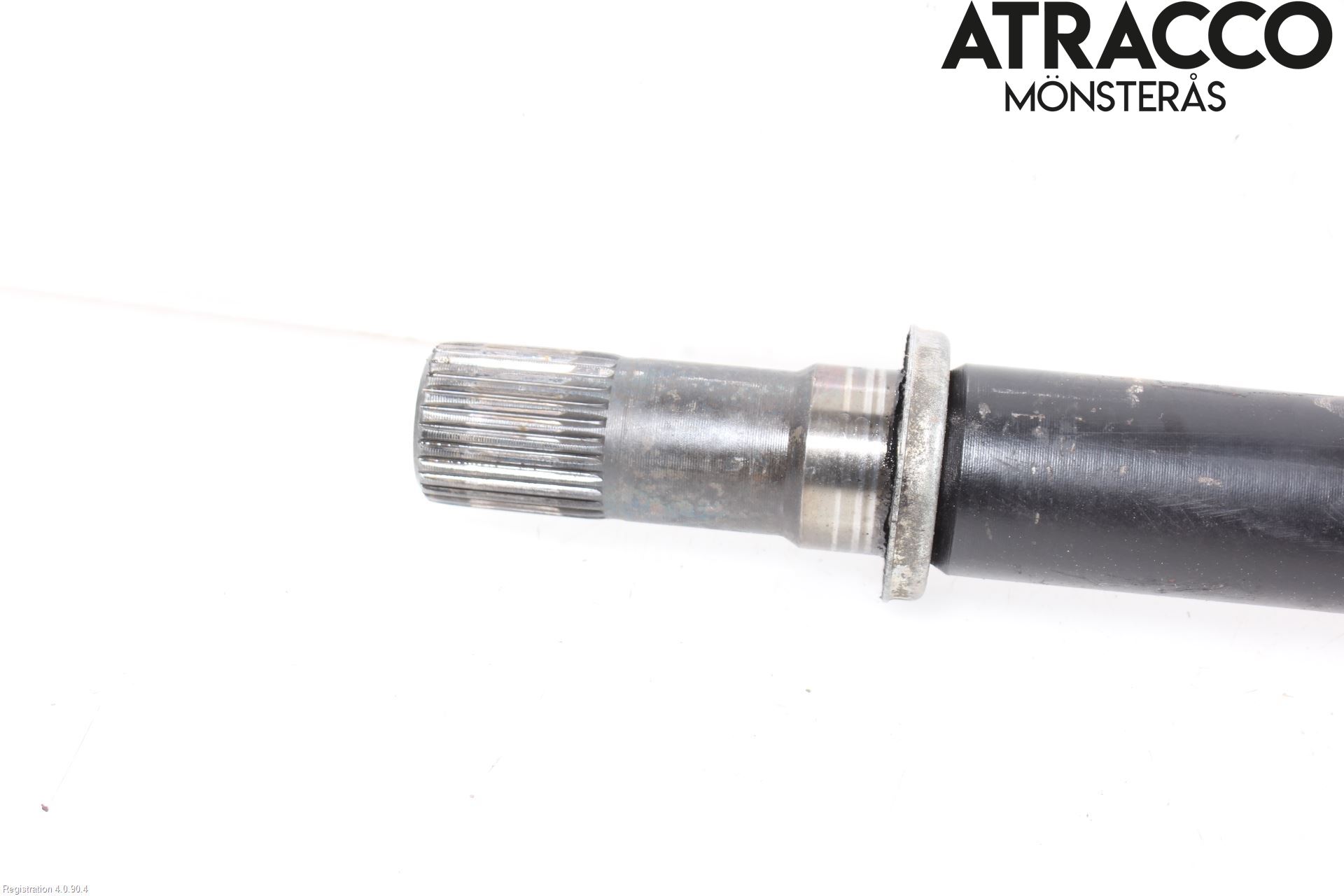 Nissan QASHQAI+2  10-14 Drivaxel Fram Höger