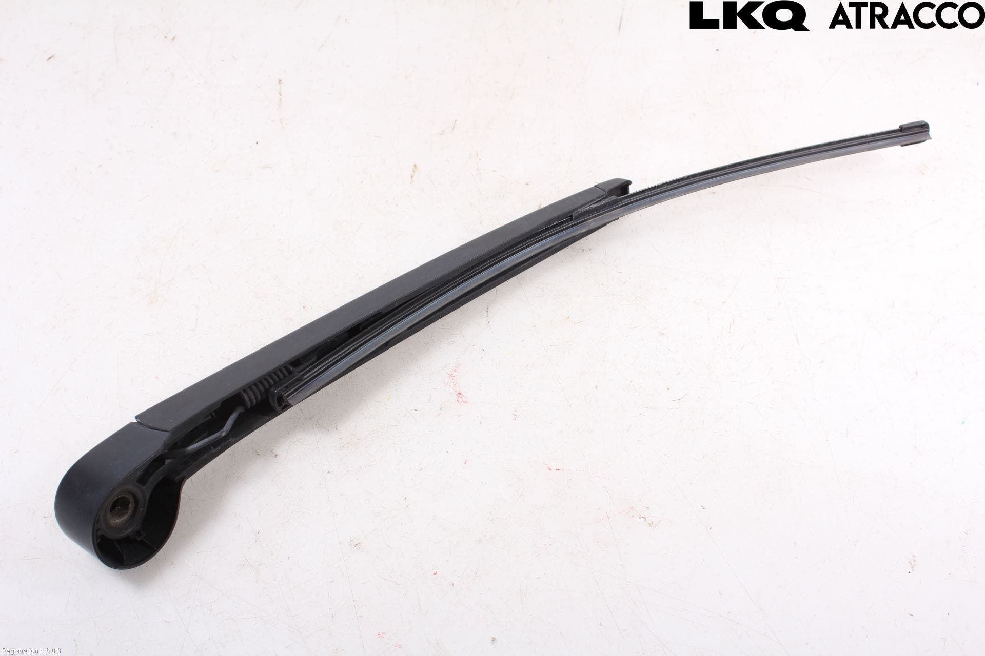 Skoda SUPERB 16-24 Torkararm-Bakruta