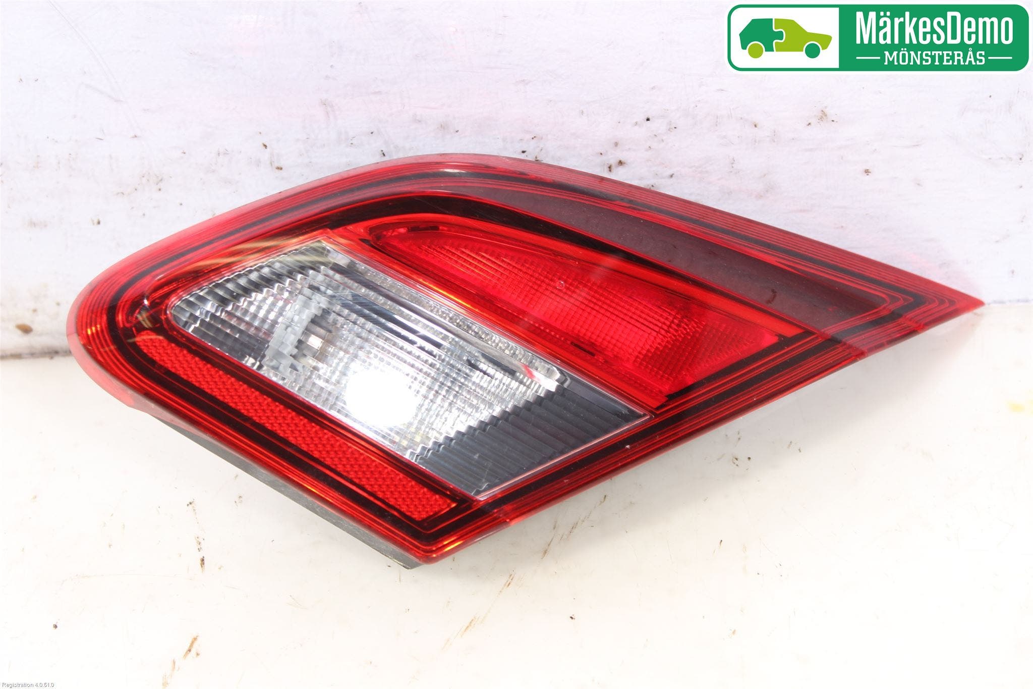 Opel CORSA E 15-19 Bakljus Lucka Hö