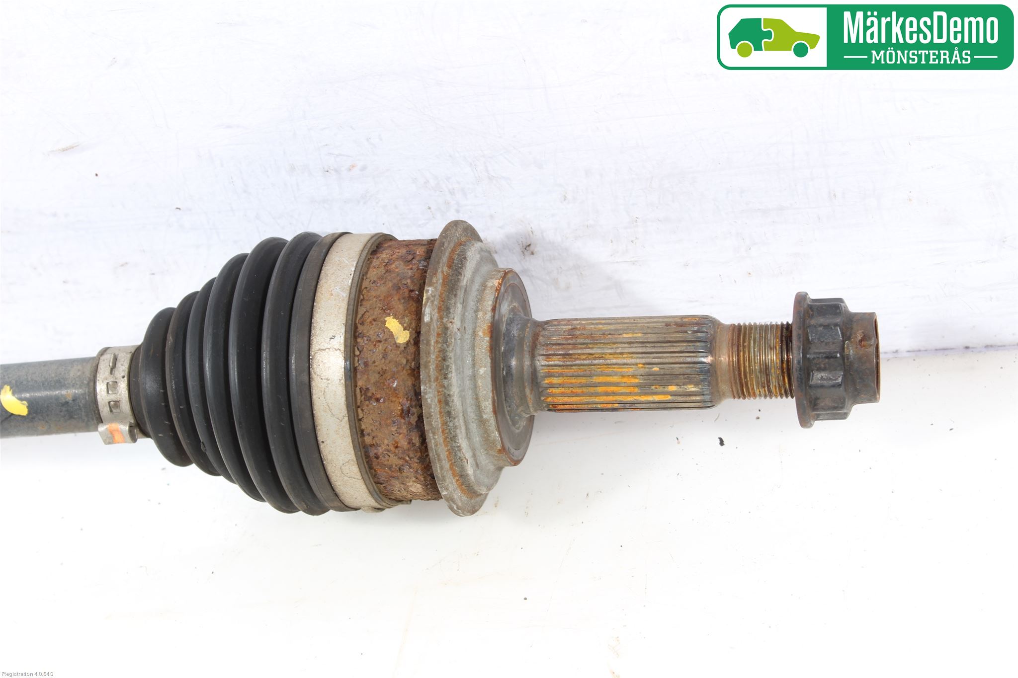 Toyota YARIS XP130 12-14 Drivaxel Fram Höger