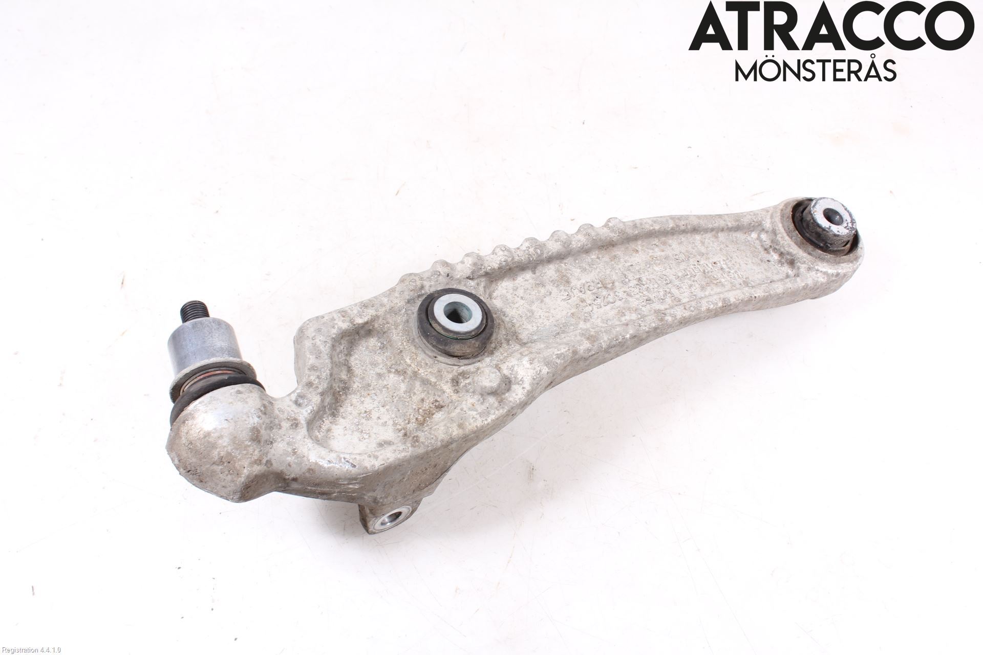 Jaguar F-PACE Bärarm Fram Undre Hö