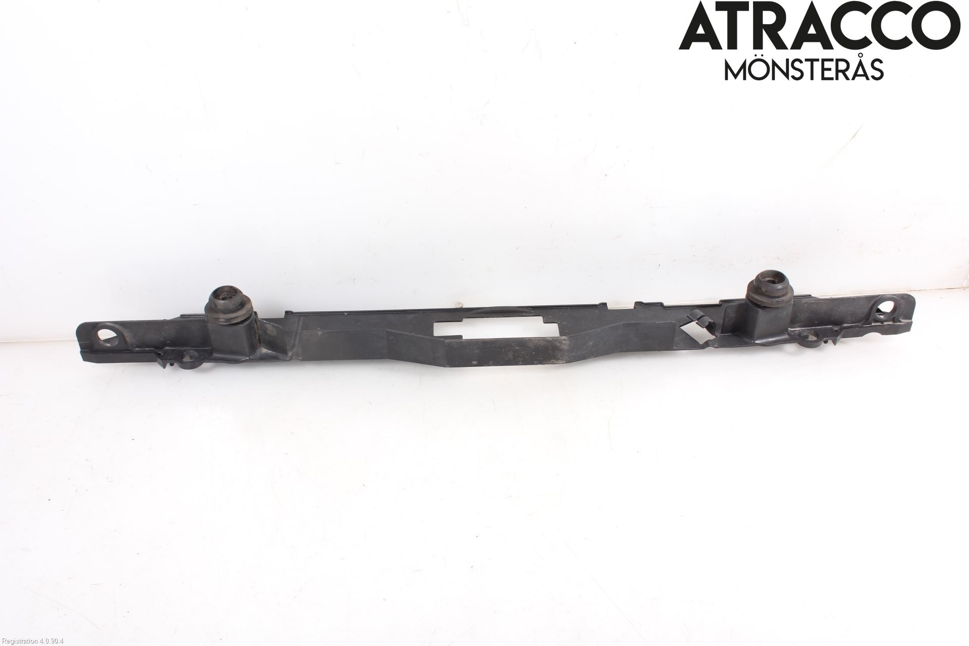 Toyota AURIS 13-19 Kylarfäste-Ram-Balk