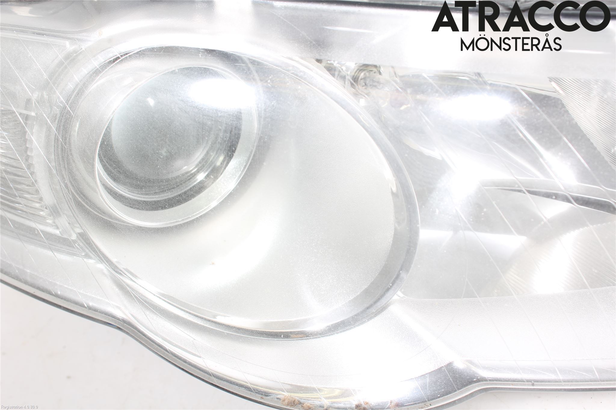 Volkswagen VW PASSAT 05-11 Strålkastare Höger