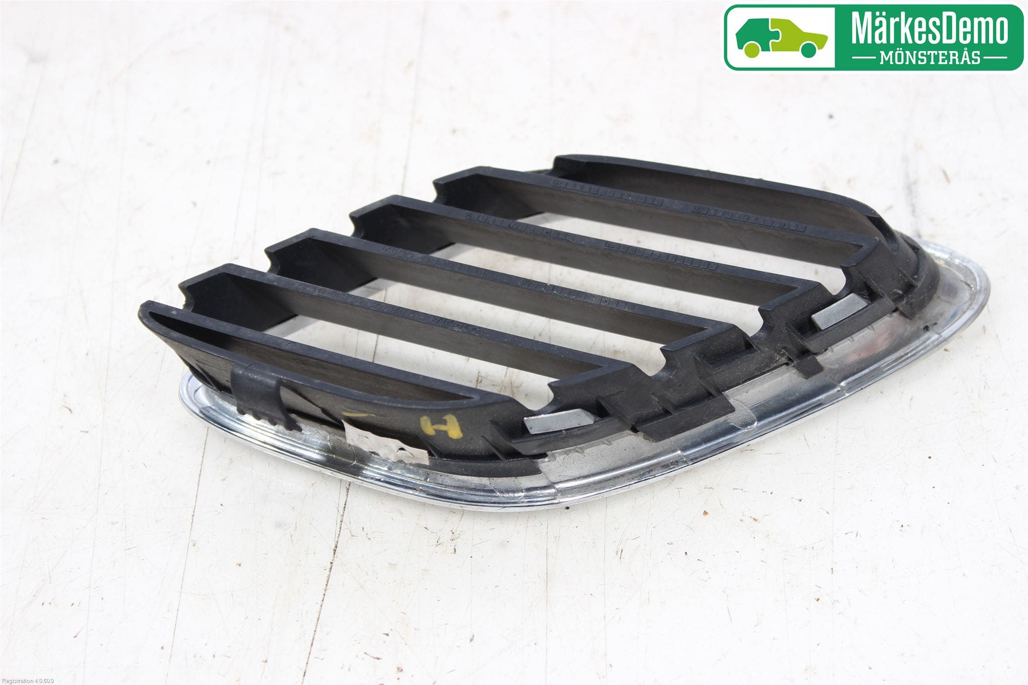 Saab 9-3 VER 2 Grilldel Höger