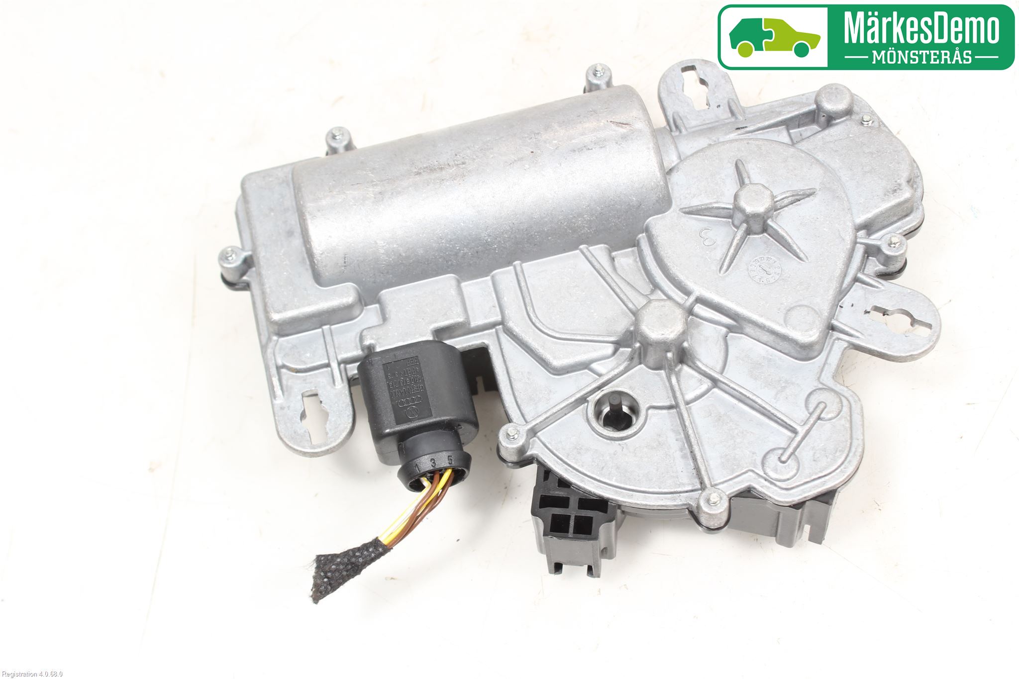 Audi A4/S4 B9 16-19 Bakluckeöppnare Automatisk