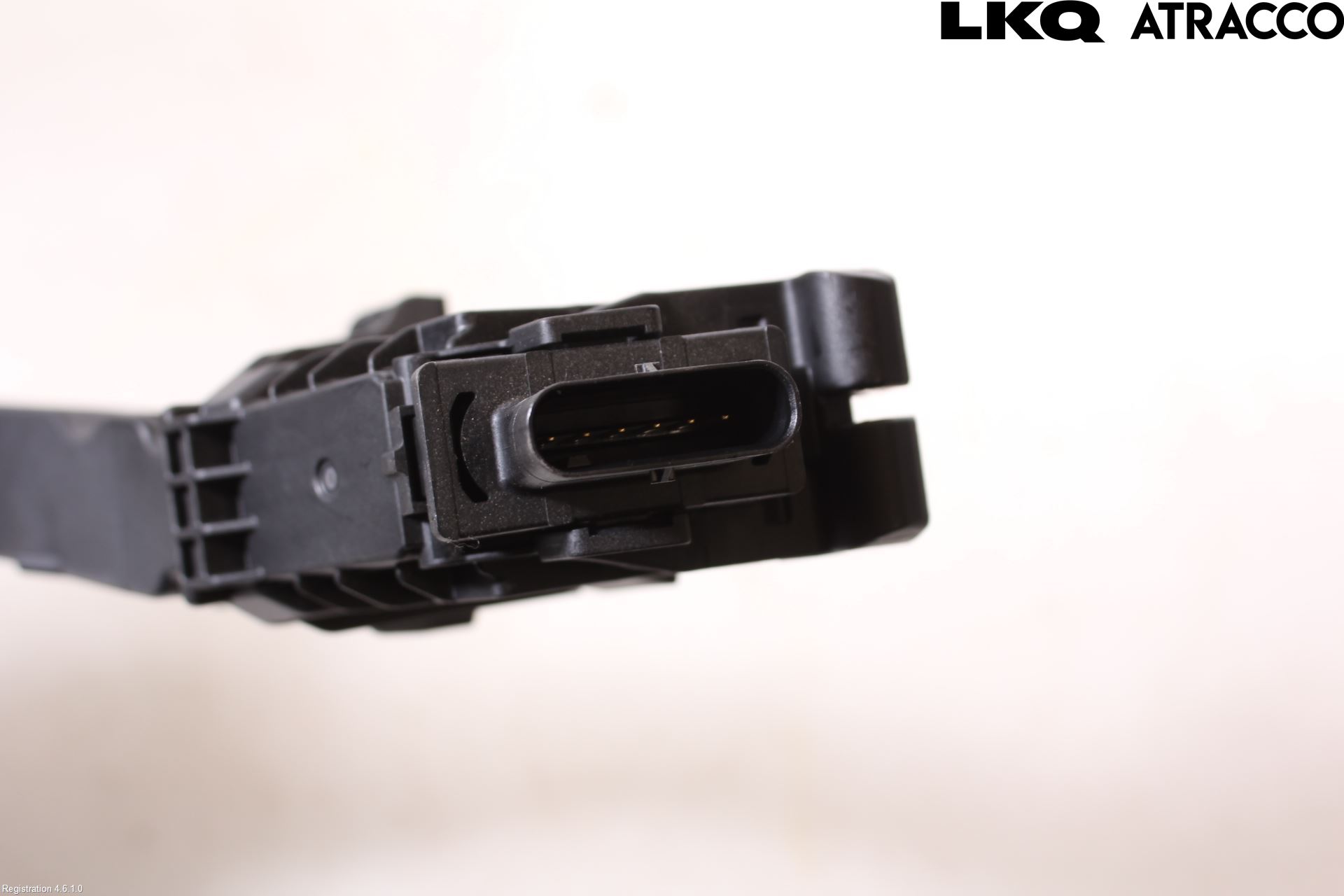 Tesla MODEL Y 21- Gaspedal