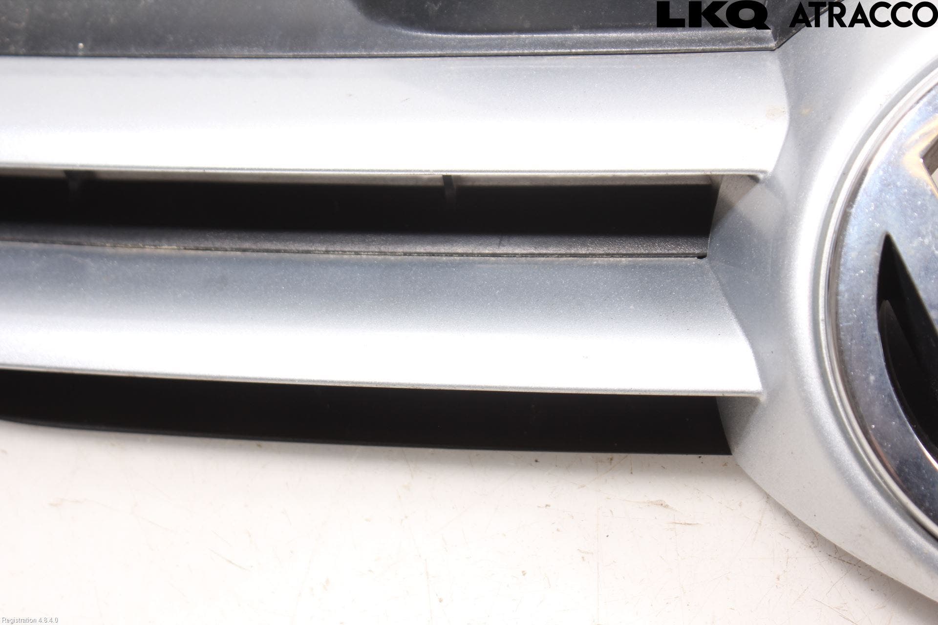 Volkswagen VW GOLF V 04-09 Grill Komp