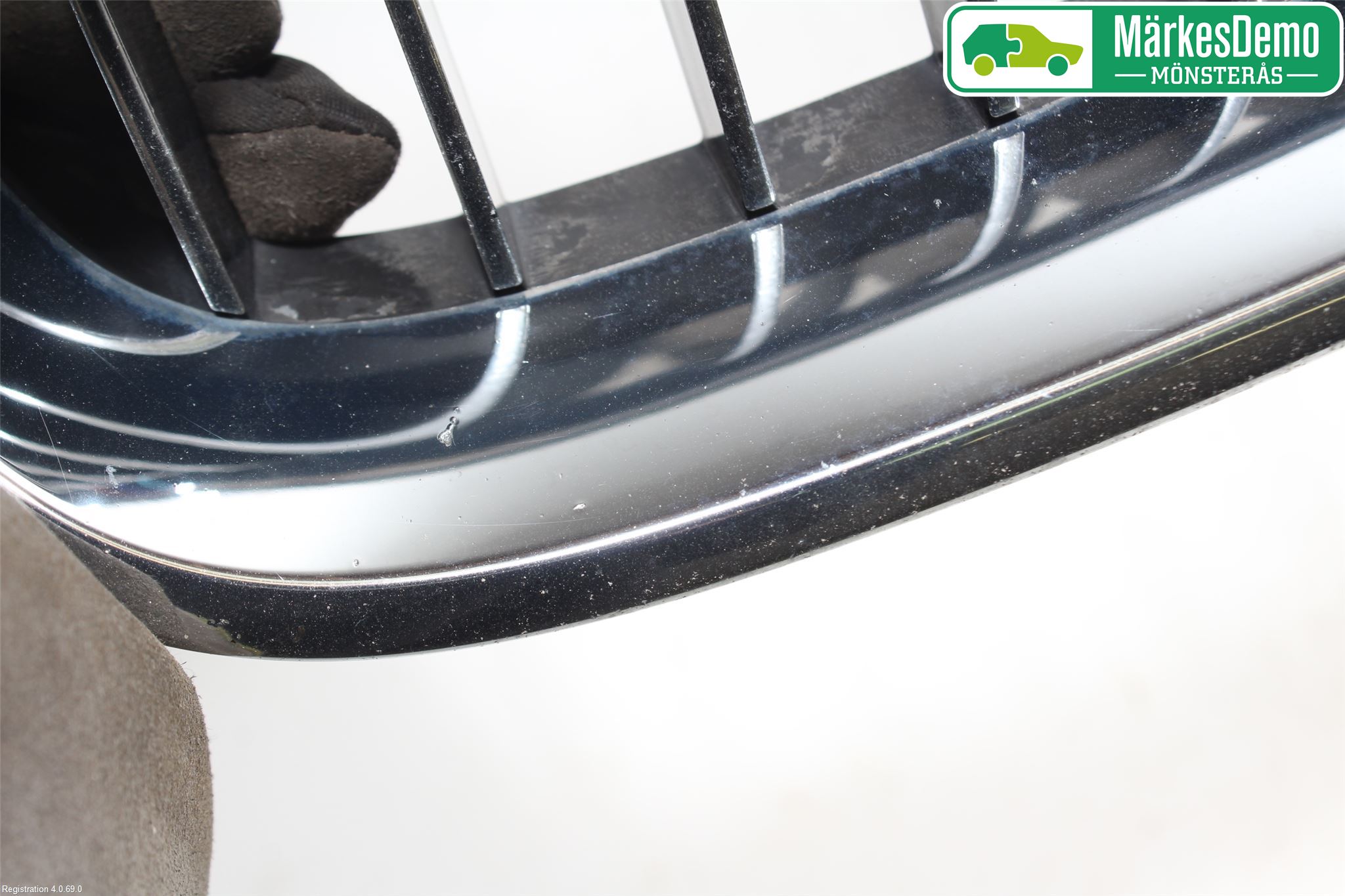 BMW 5 E60/61 Sed/Tou 02-10 Grilldel Vänster