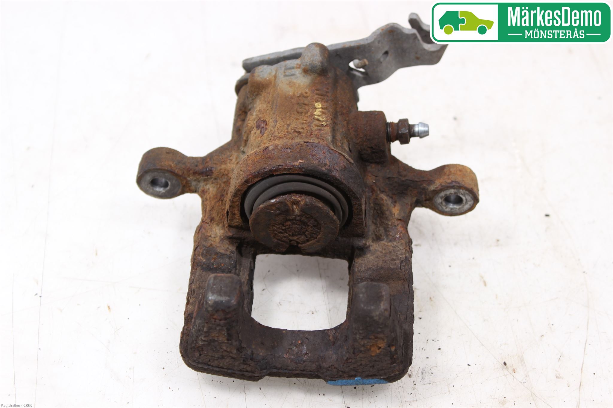 Volkswagen VW TOURAN 10-15 Bromsok Bak Höger