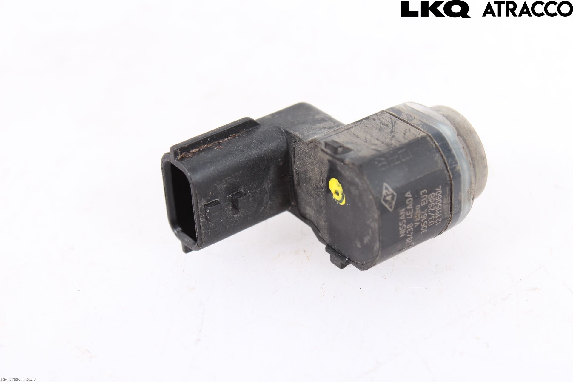 Nissan QASHQAI 14-17 Parkeringshjälp Frontsensor