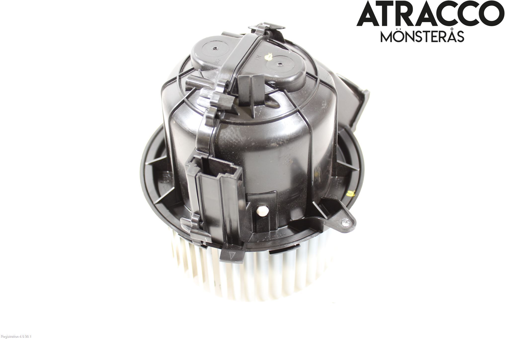 Opel CROSSLAND X 18- Värmefläkt